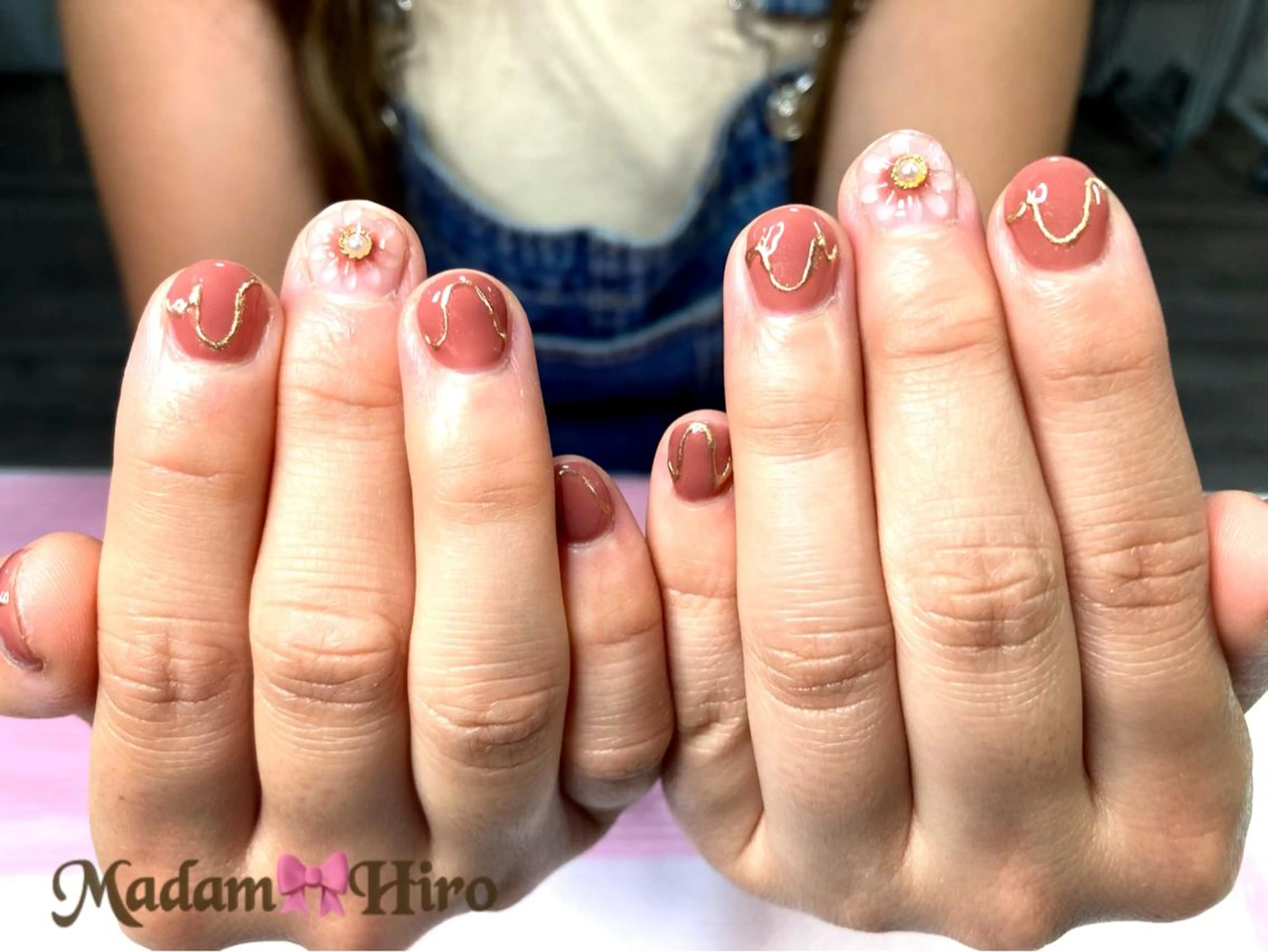 ネイル フラワーネイル ミラーネイル ニュアンスネイル ピンク ピンクベージュ ハンドネイル Lianネイル 寛子Lianのネイルデザイン