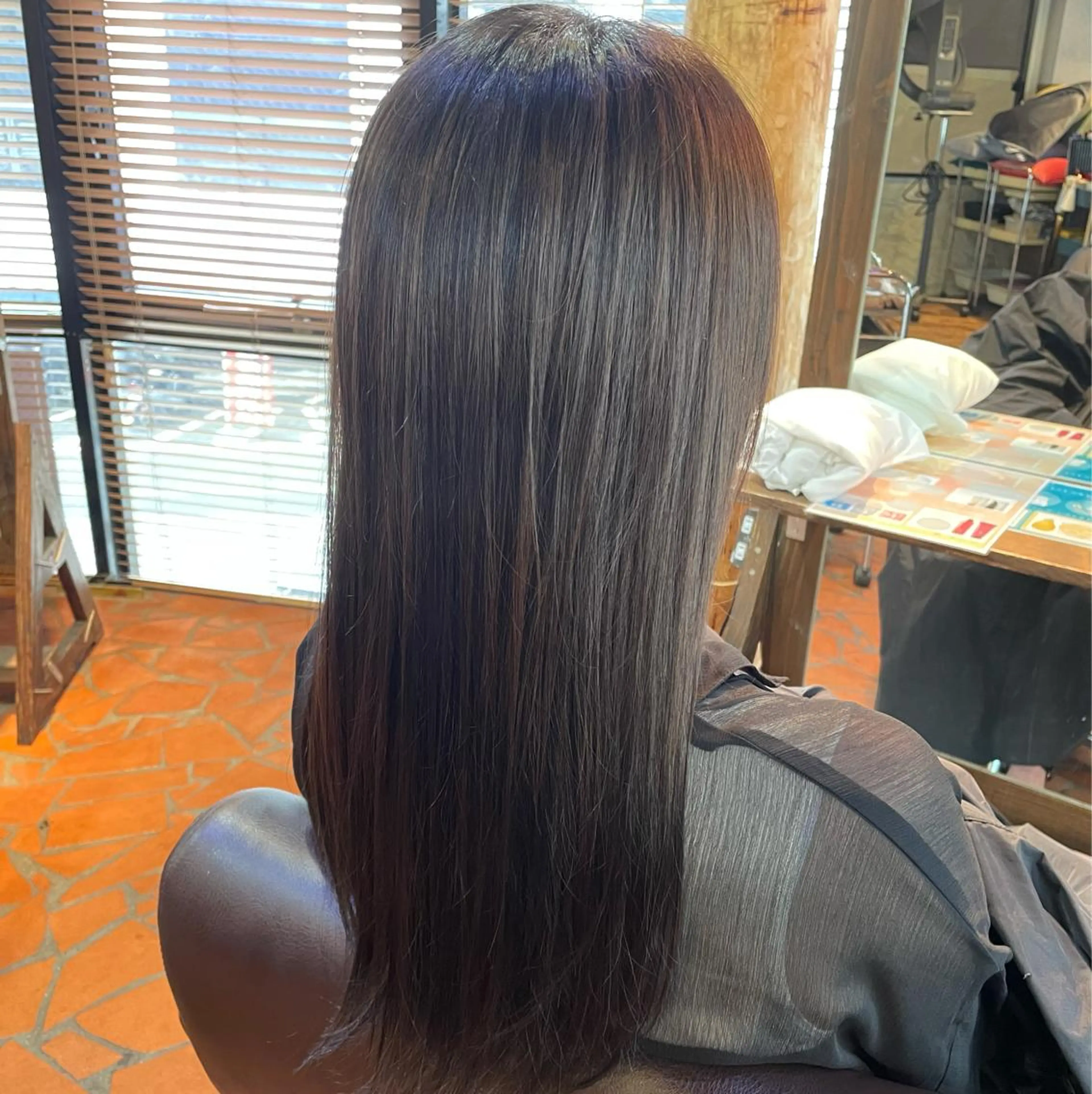 ロング カラー グレージュ メンズパーマ🌀/ 中村郁未のヘアスタイル