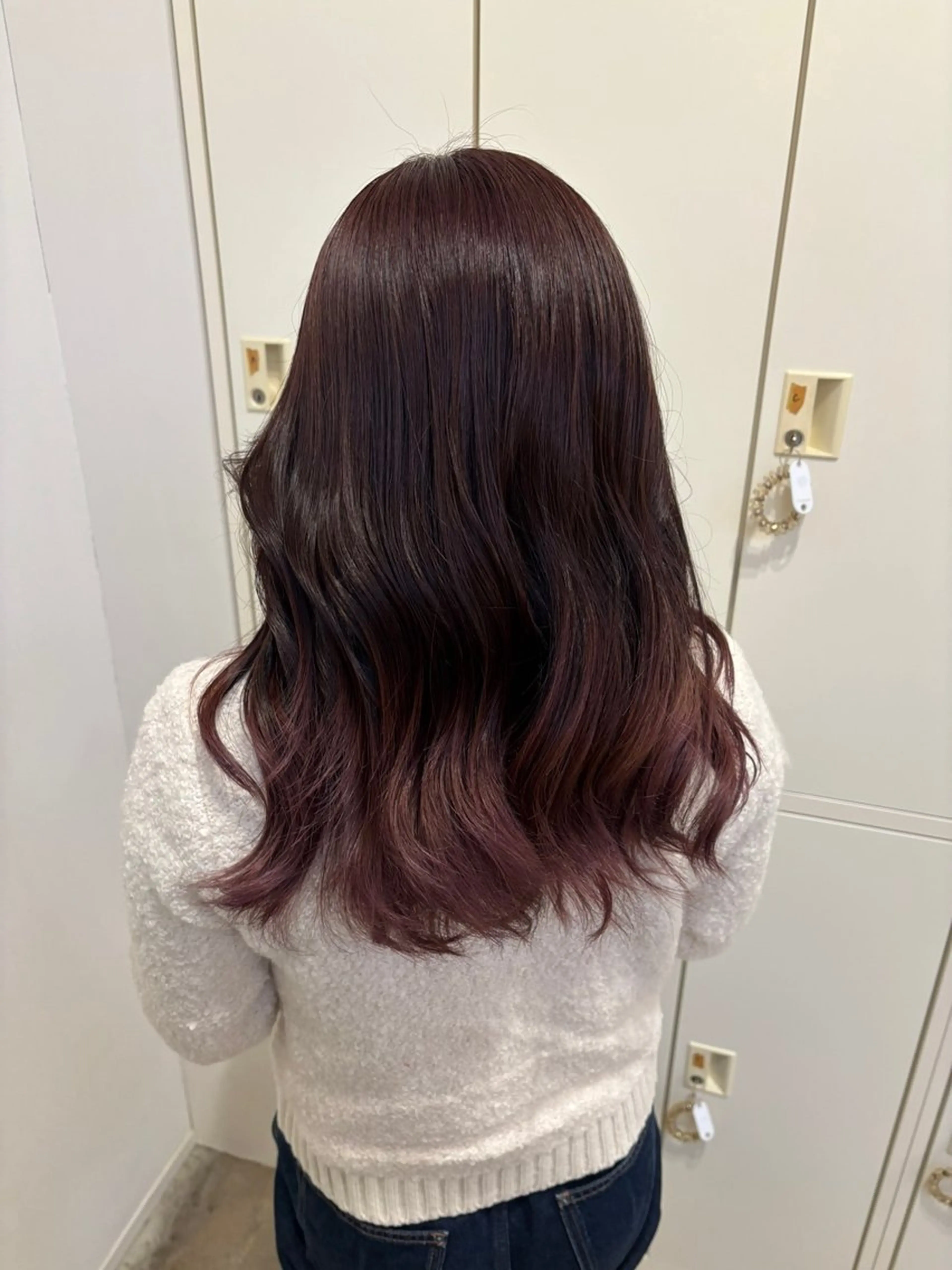 セミロング カラー ブリーチ グラデーションカラー 田中 梨緒のヘアスタイル