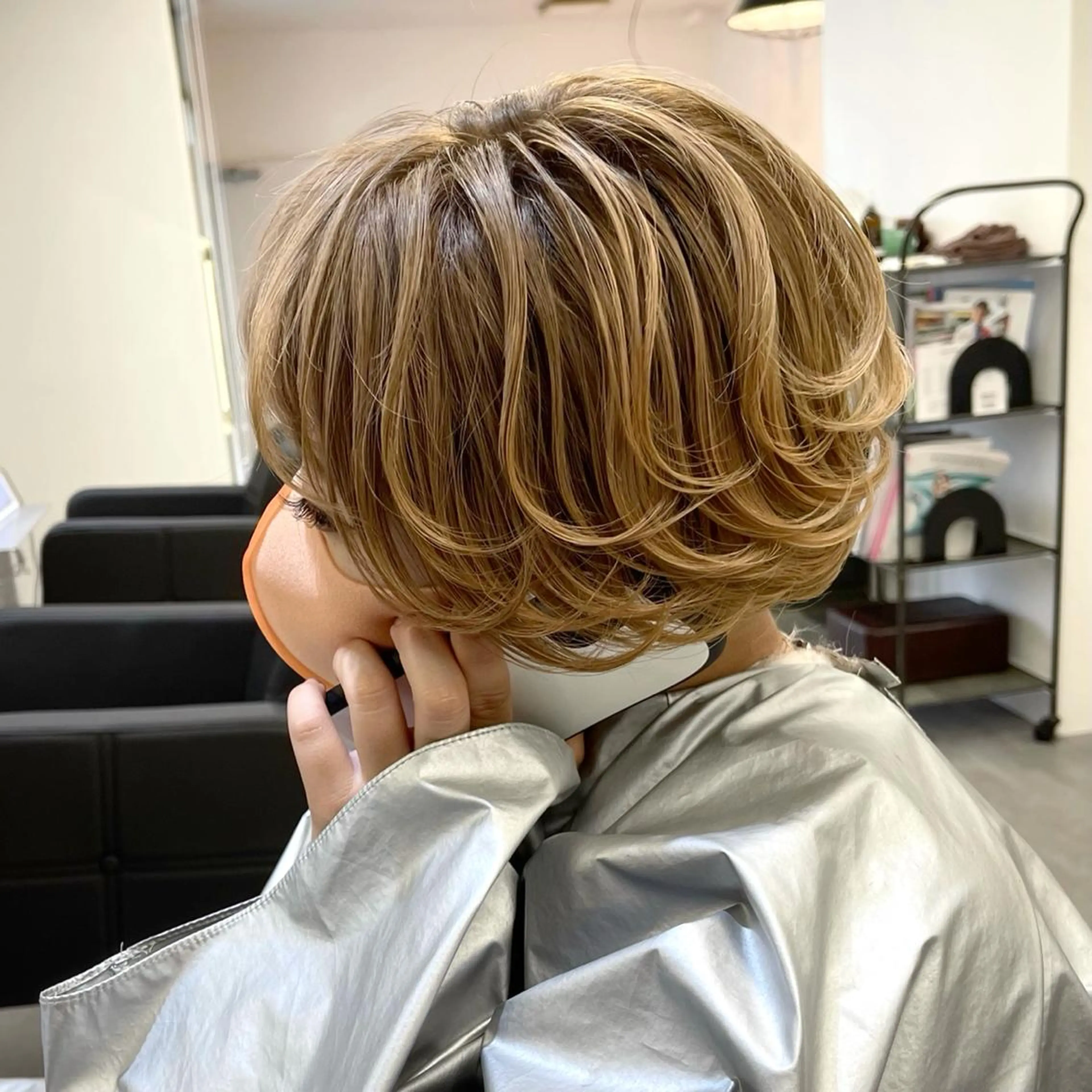 ショート カラー ヘアアレンジ バレイヤージュ デザインカラー ハイライトカラー 外国人風カラー ハイライト アンドウ ユウ/ レイヤーカット/韓国のヘアスタイル