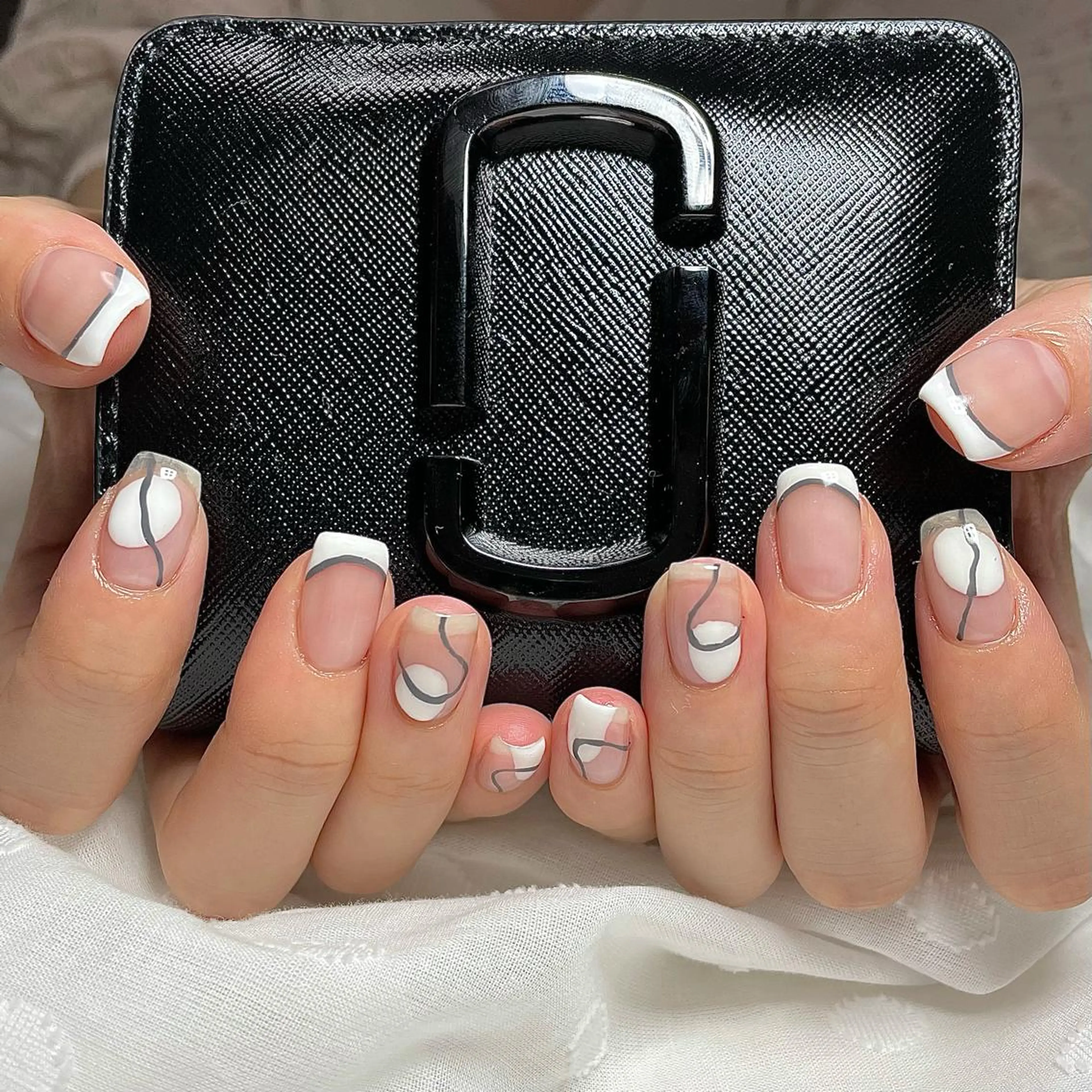 ネイル ハンドネイル Nailsalon BLOOM🌷 山崎のネイルデザイン