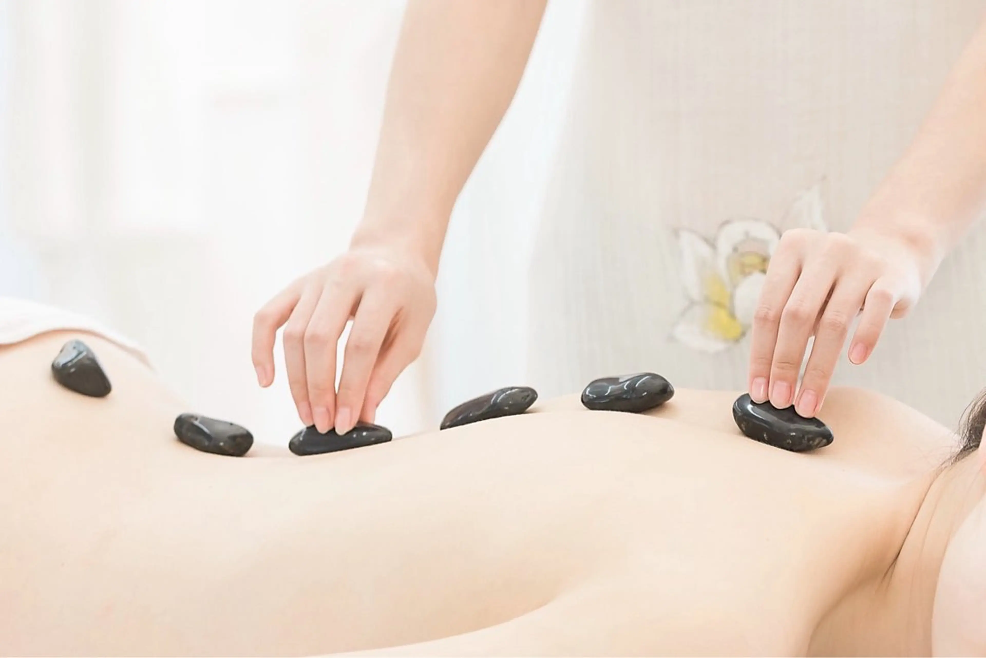 ショート 痩身 アロマ 小顔 本郷三丁目駅前店のエステ・リラクイメージ