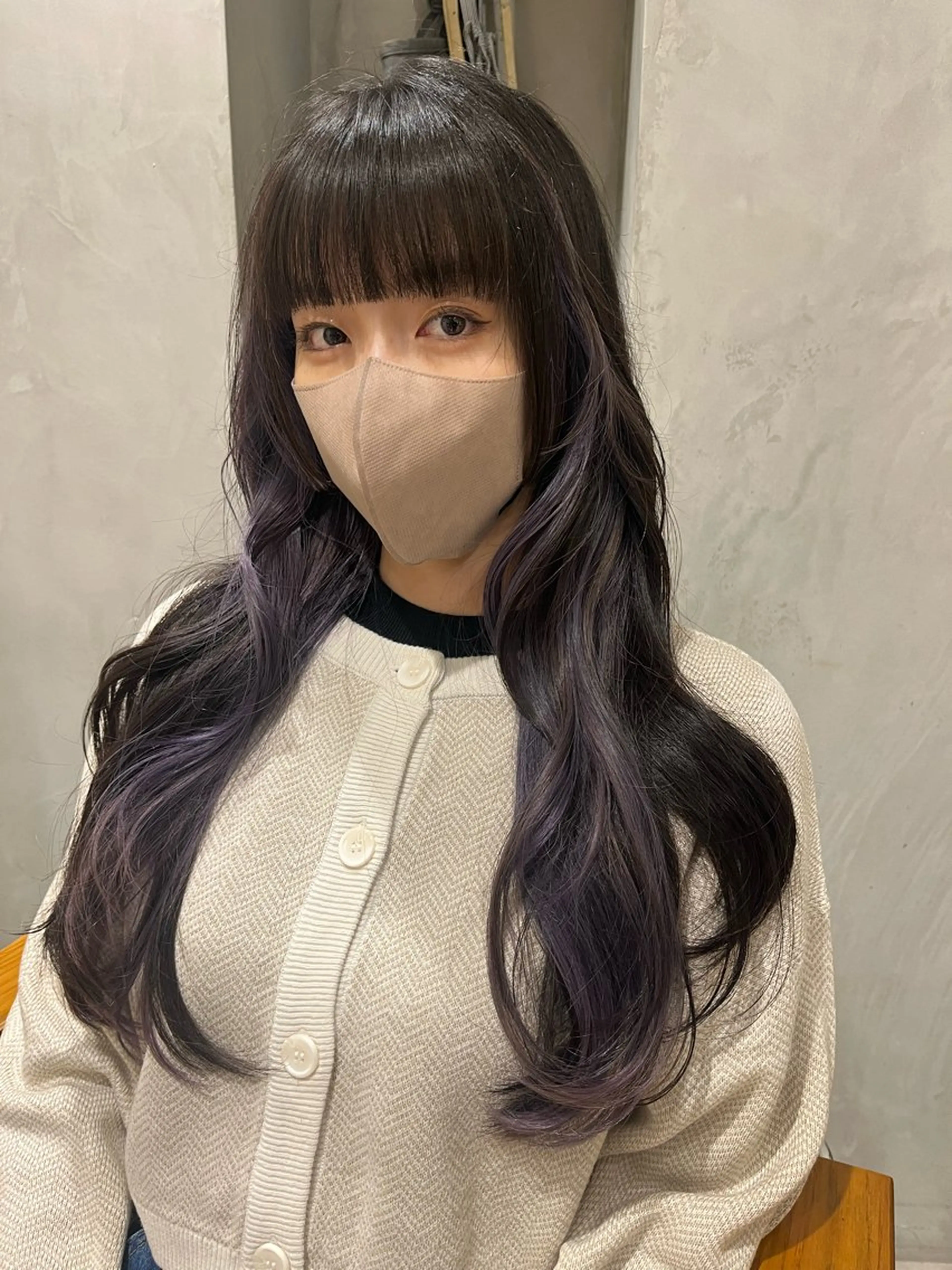 ロング ヘアカラー 🦮shiori アイドルオタク🦮のヘアスタイル