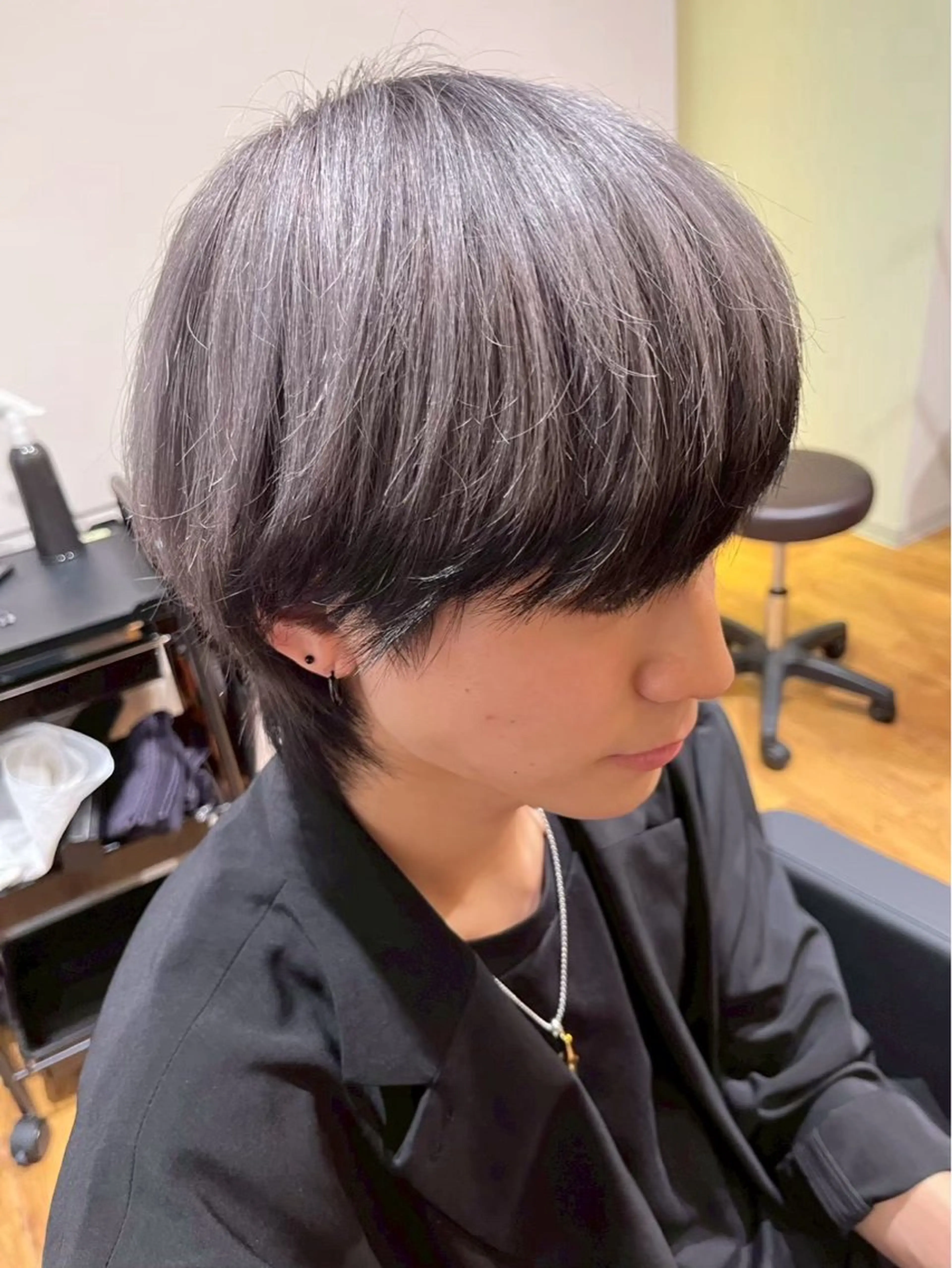 ショート ヘアカラー 高口 小春のヘアスタイル
