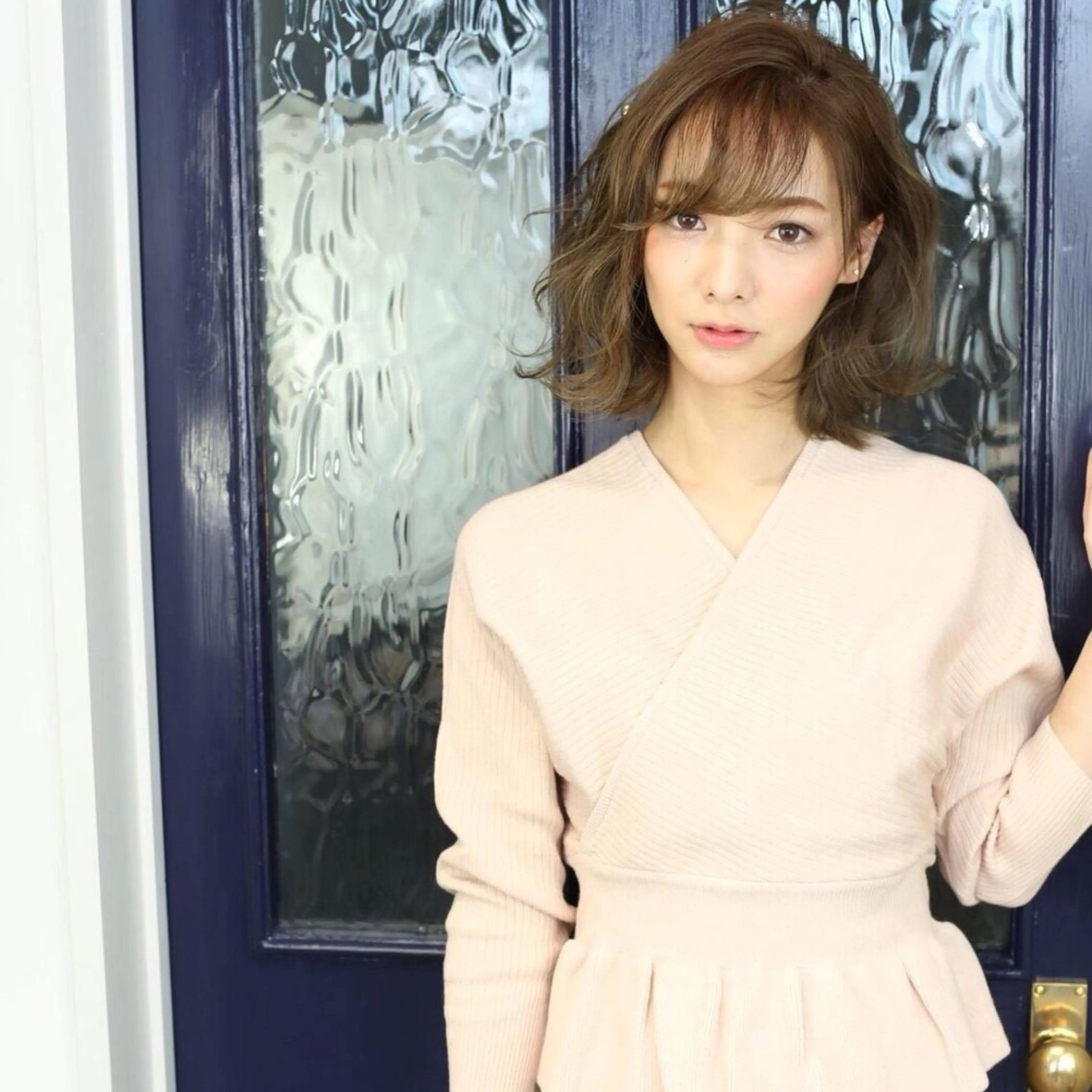 ミディアム 米倉 群のヘアスタイル