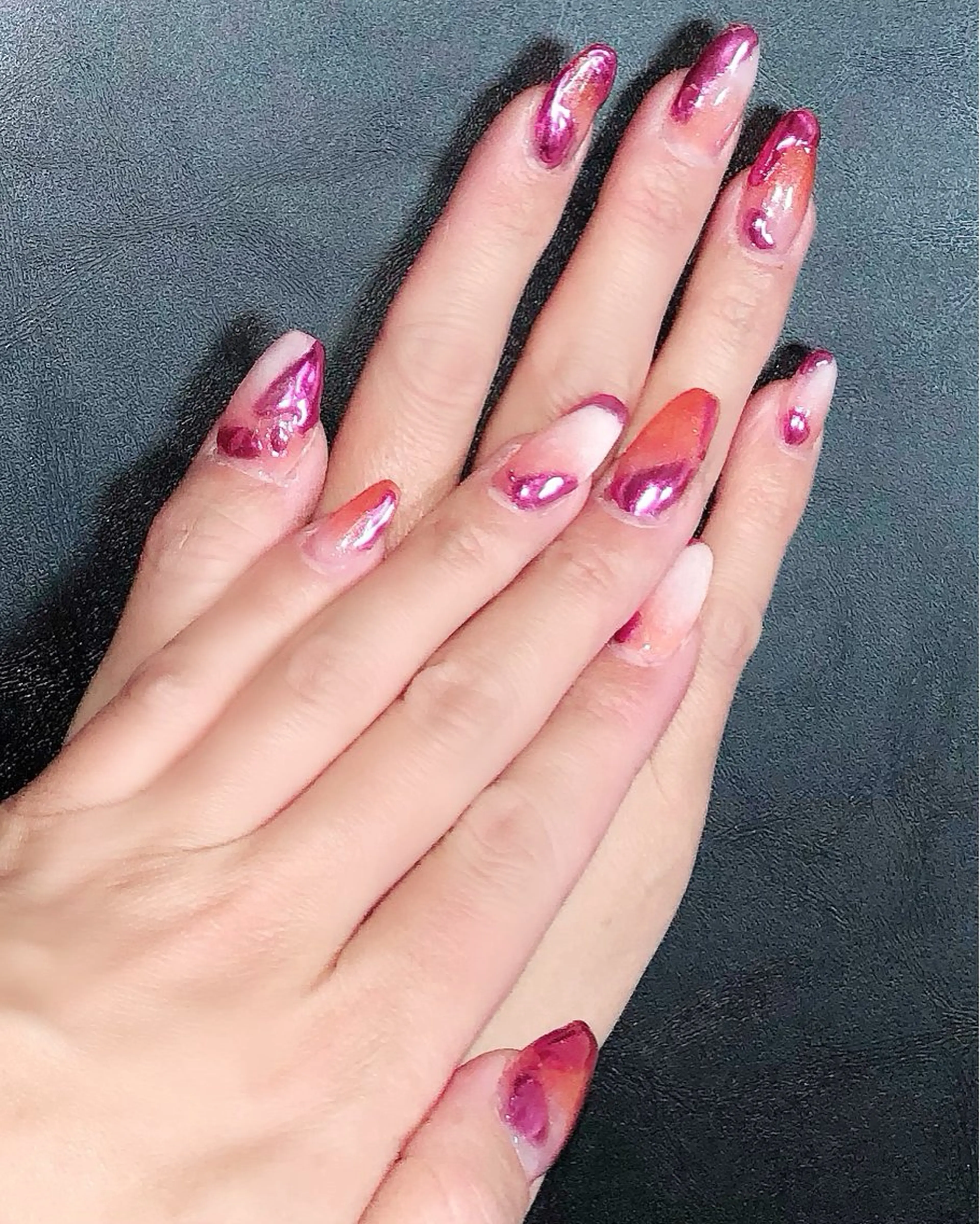 ネイル モナネイル ＡＩのネイルデザイン