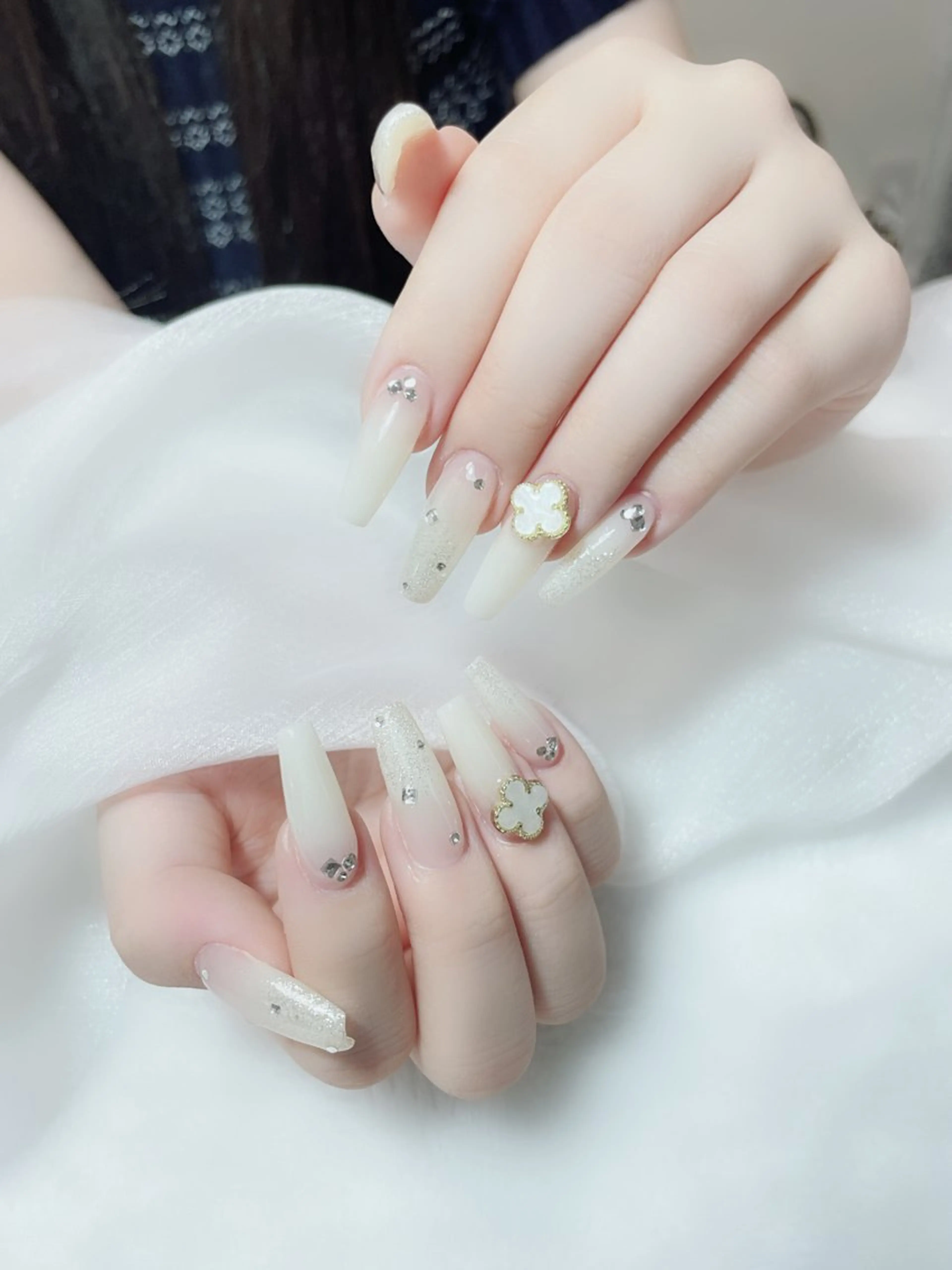 ネイル 長さ出し Amina nail salonのネイルデザイン