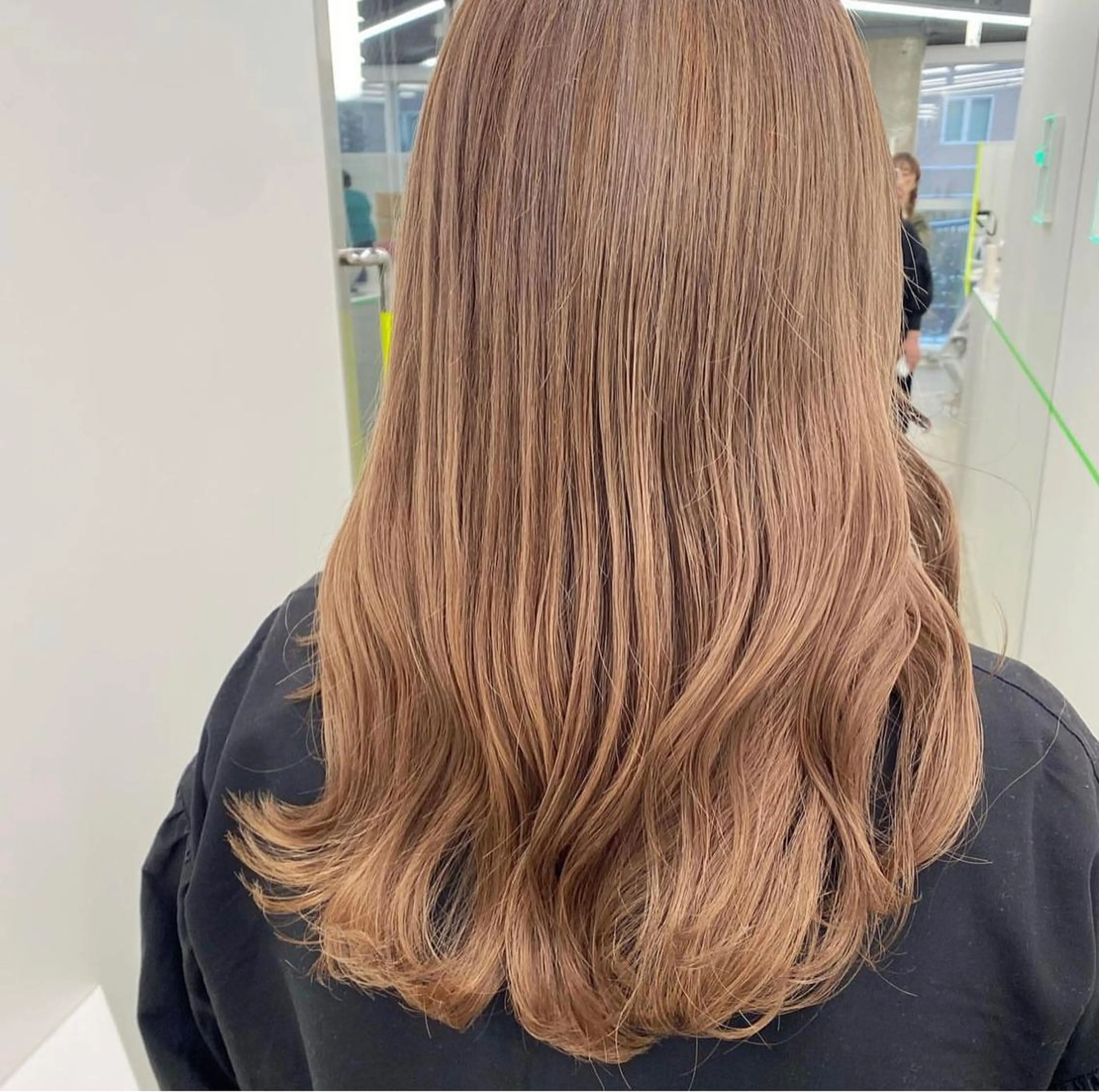 ロング カラー 円山/ブリーチ/暖色 Kiriのヘアスタイル