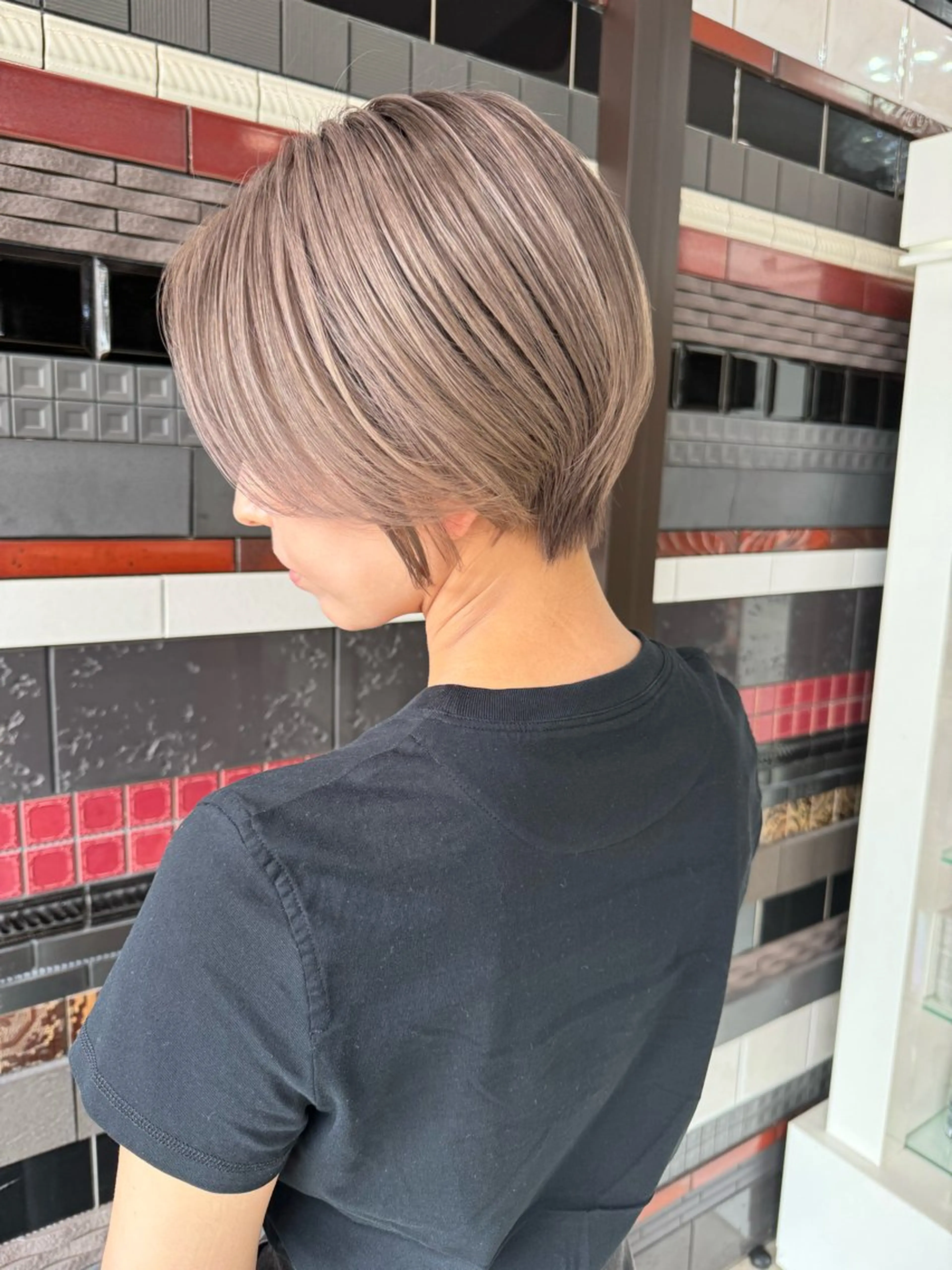 【🪞ミニモ限定🪞30%OFF🪞】透け感カラー＋カット🤍の写真