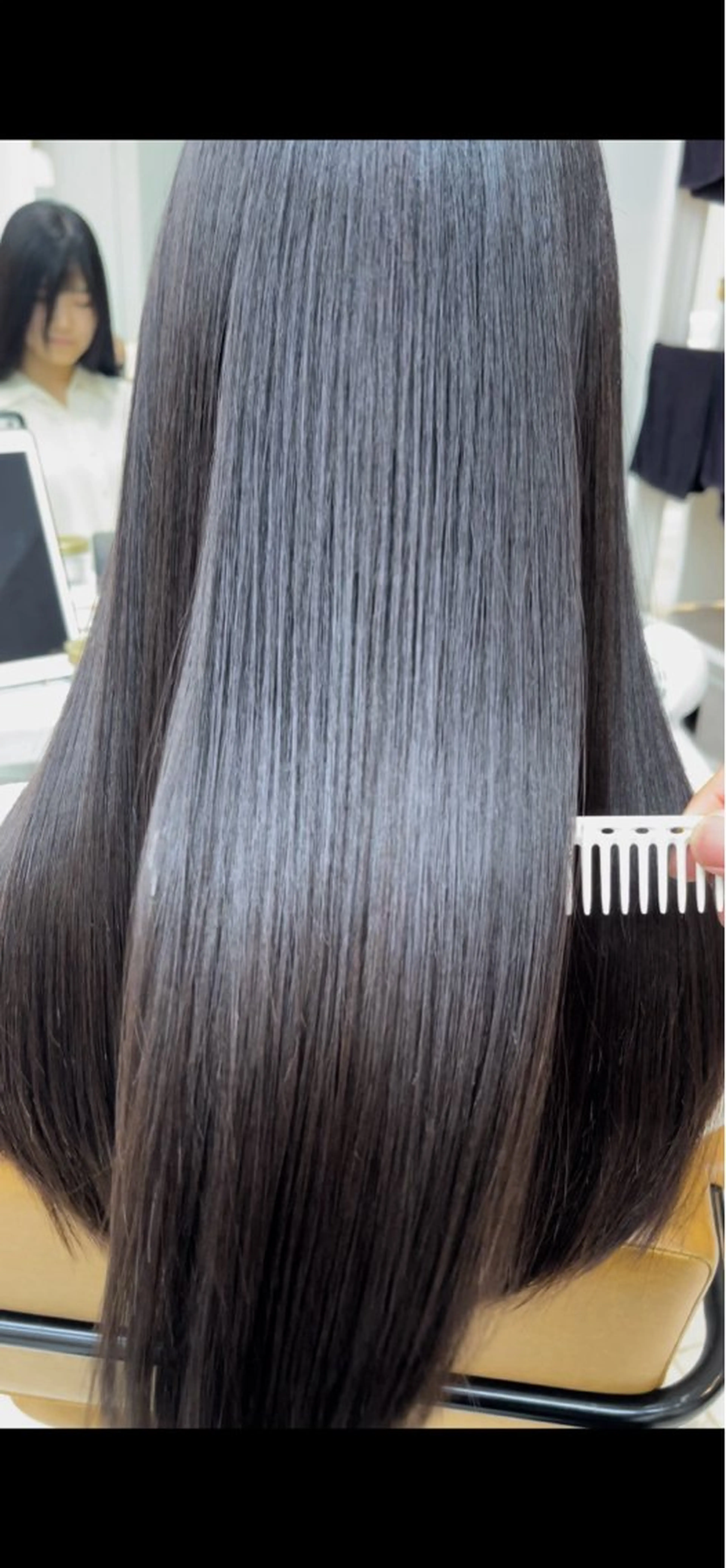セミロング 中顔面短縮 顔まわり新田大翔のヘアスタイル