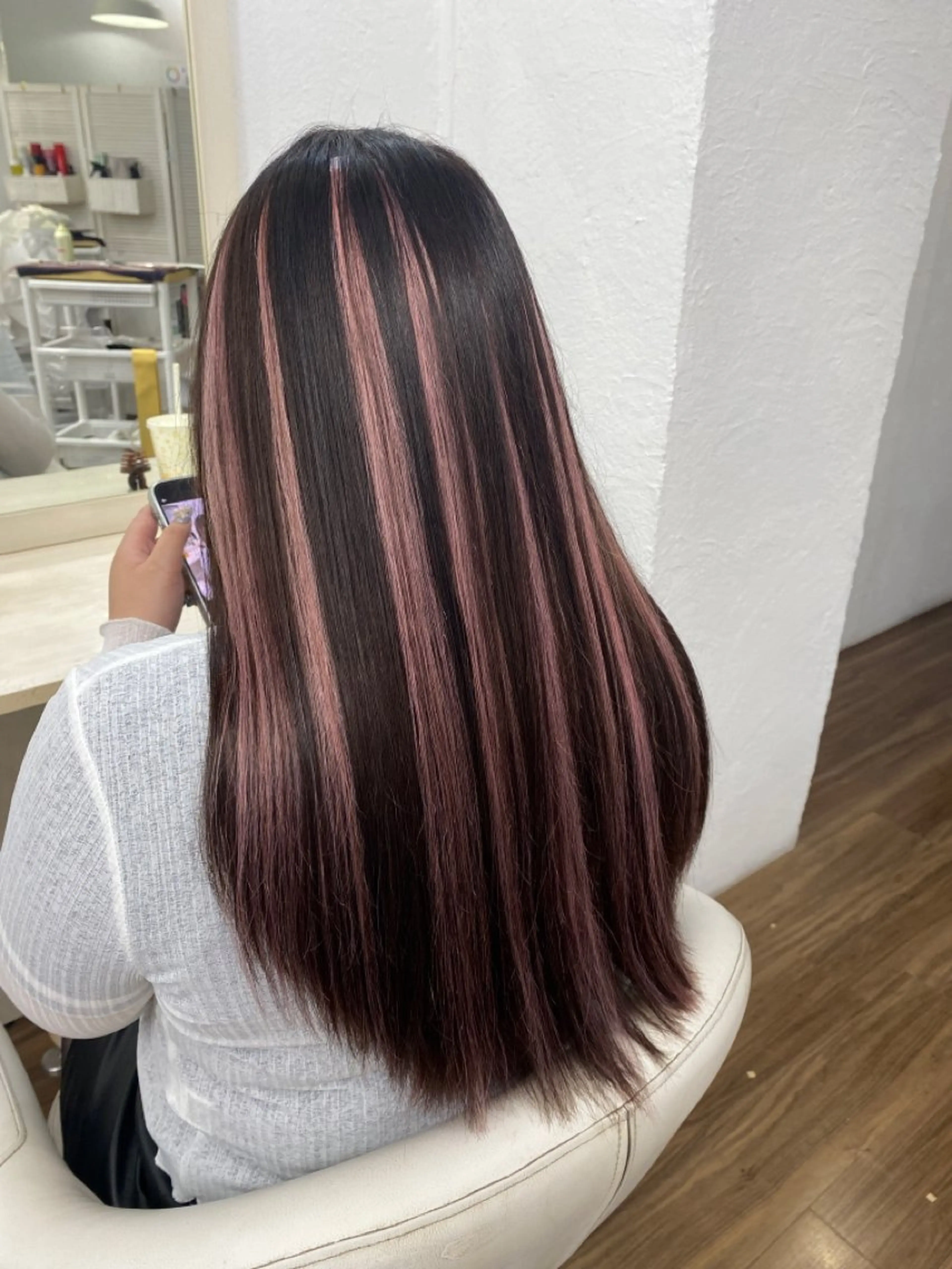 ロング カラー メッシュ エクステ GLOSS 心斎橋 山上のヘアスタイル