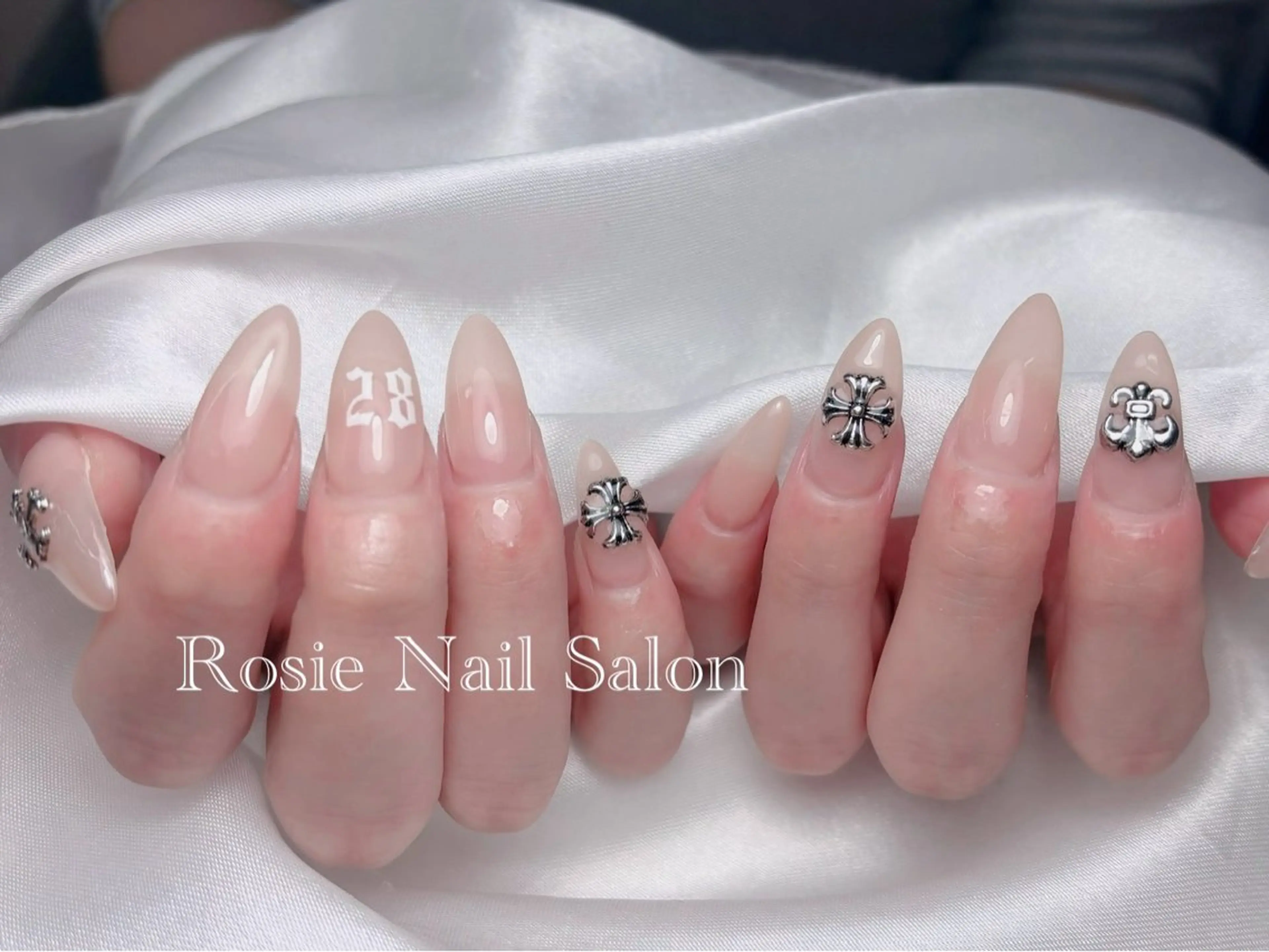 ネイル Rosie Nail サロン南越谷のネイルデザイン
