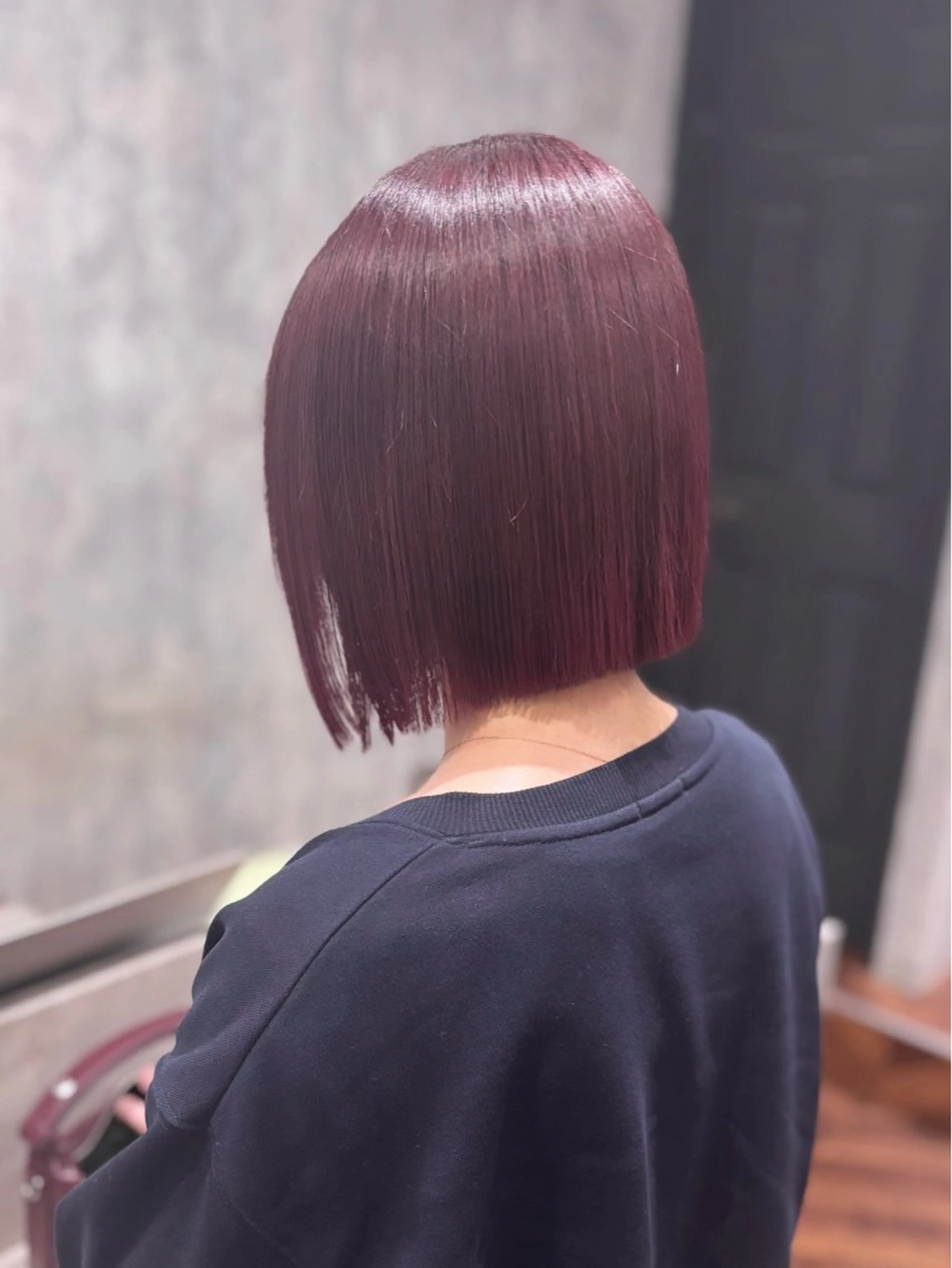 ショート カラー ピンクカラー レッドカラー ボブ カット ヘアカラー トリートメント 詩乃🎀ピンク 暖色系🫧レイヤーのヘアスタイル