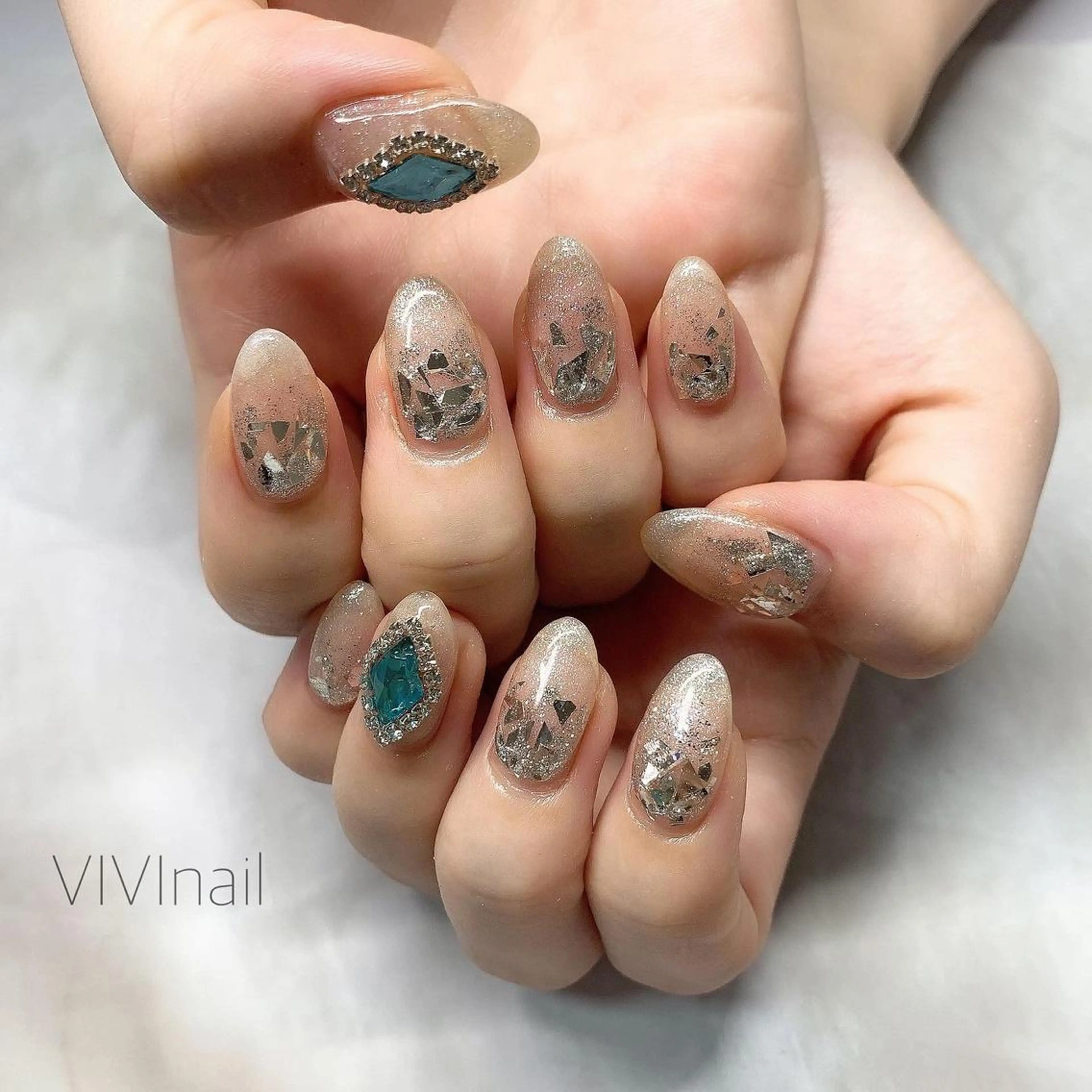 ネイル ハンドネイル vivi nailのネイルデザイン