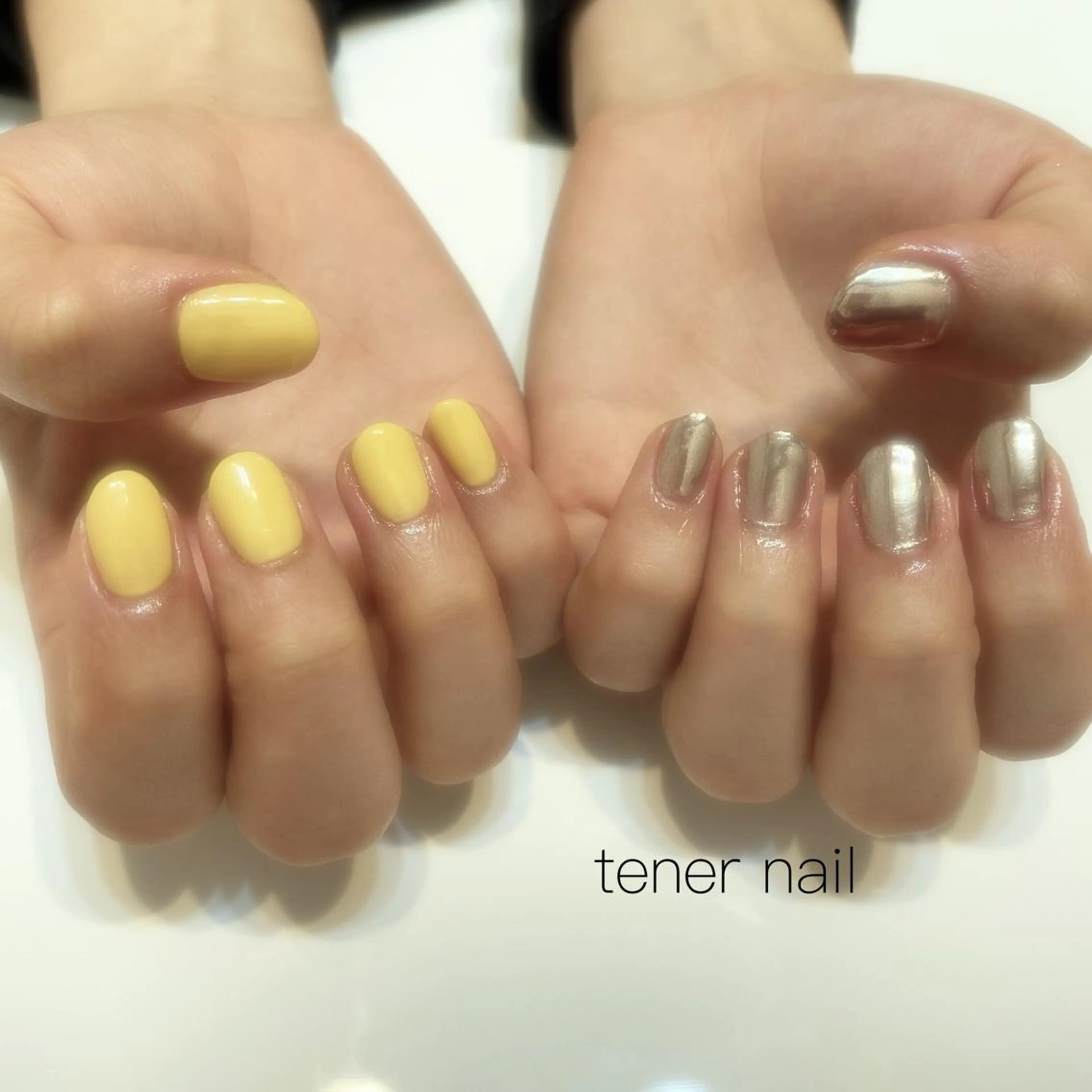 ネイル ミラーネイル シルバー テネルネイル tener nailのネイルデザイン