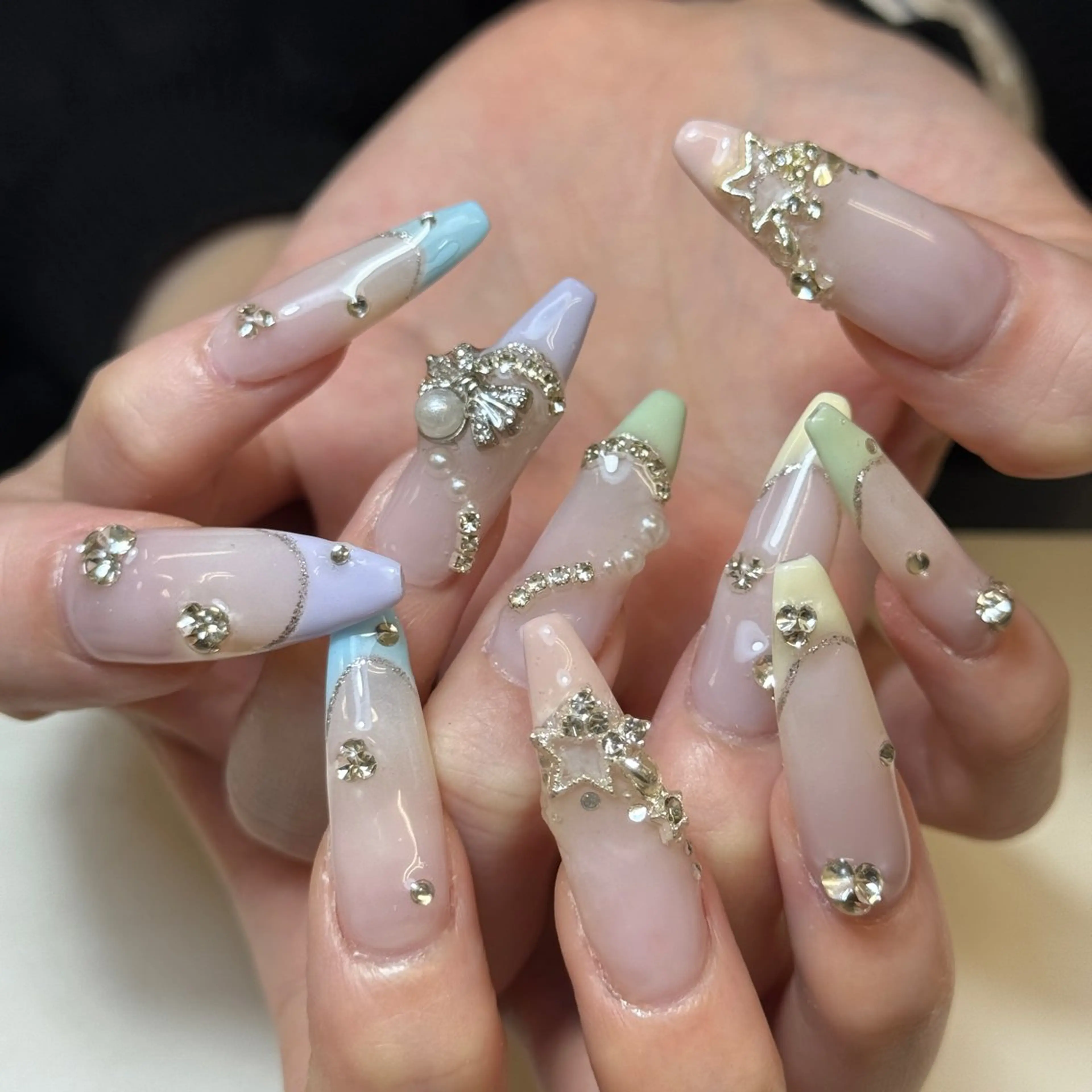 夏フレンPastel☀️+ネイルチップ長さ出し10本+アートやり・パーツつけ放題の写真