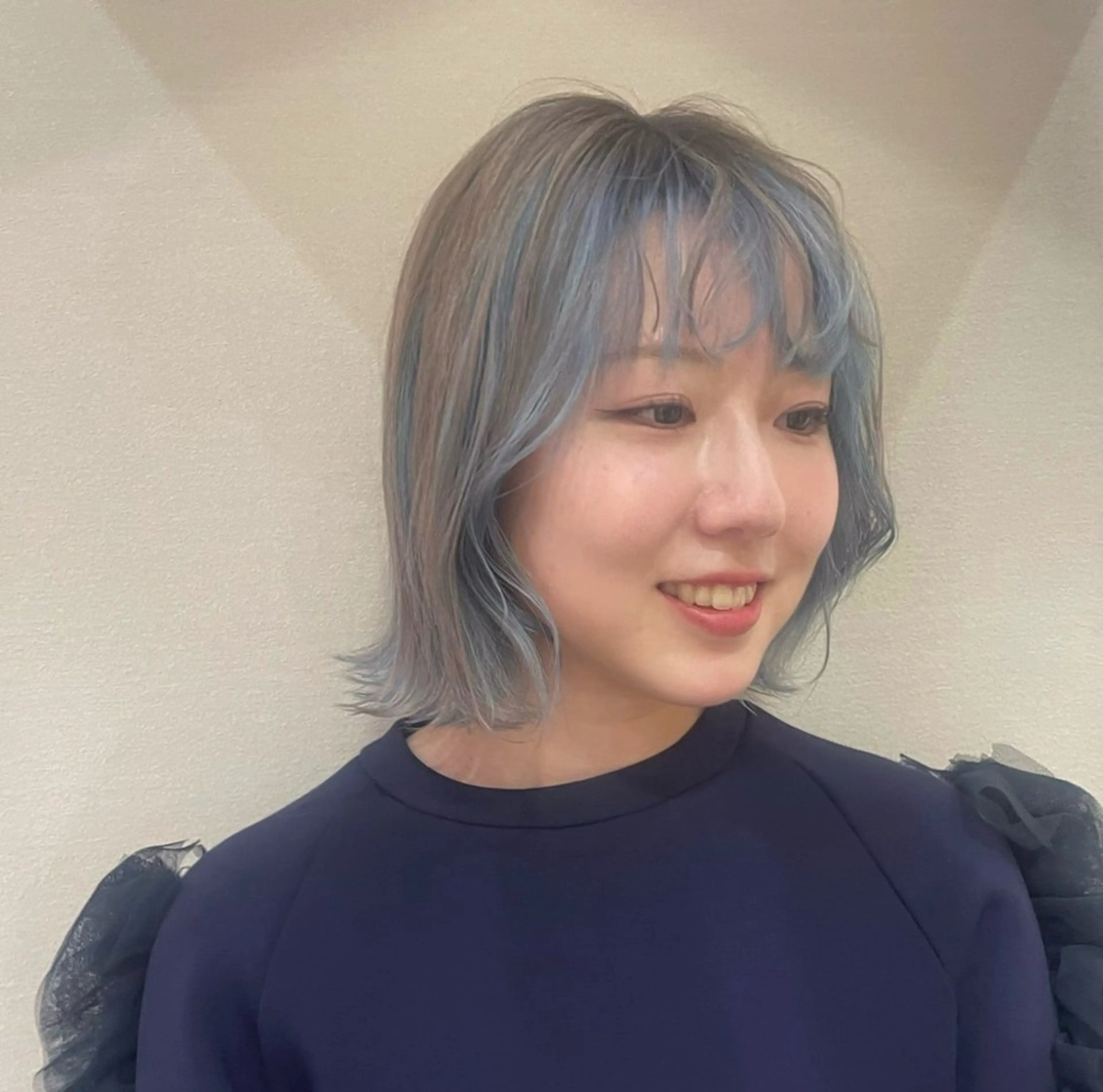 カラー 🩷愛咲🩷レイヤー /透明感カラーのヘアスタイル