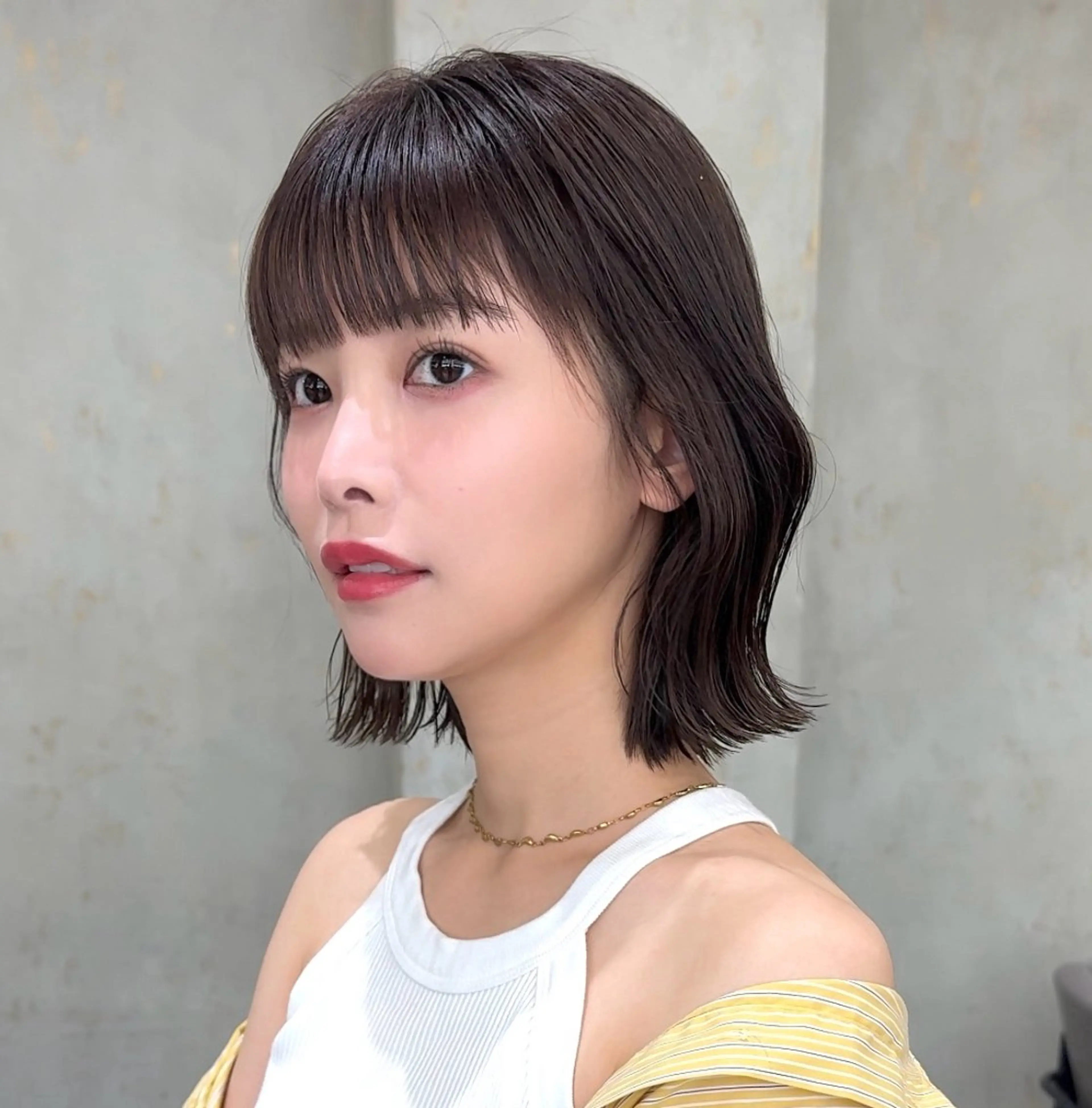 ショート カラー カット ヘアカラー トリートメント 莉乃/縮毛矯正/髪質 改善/艶カラーのヘアスタイル