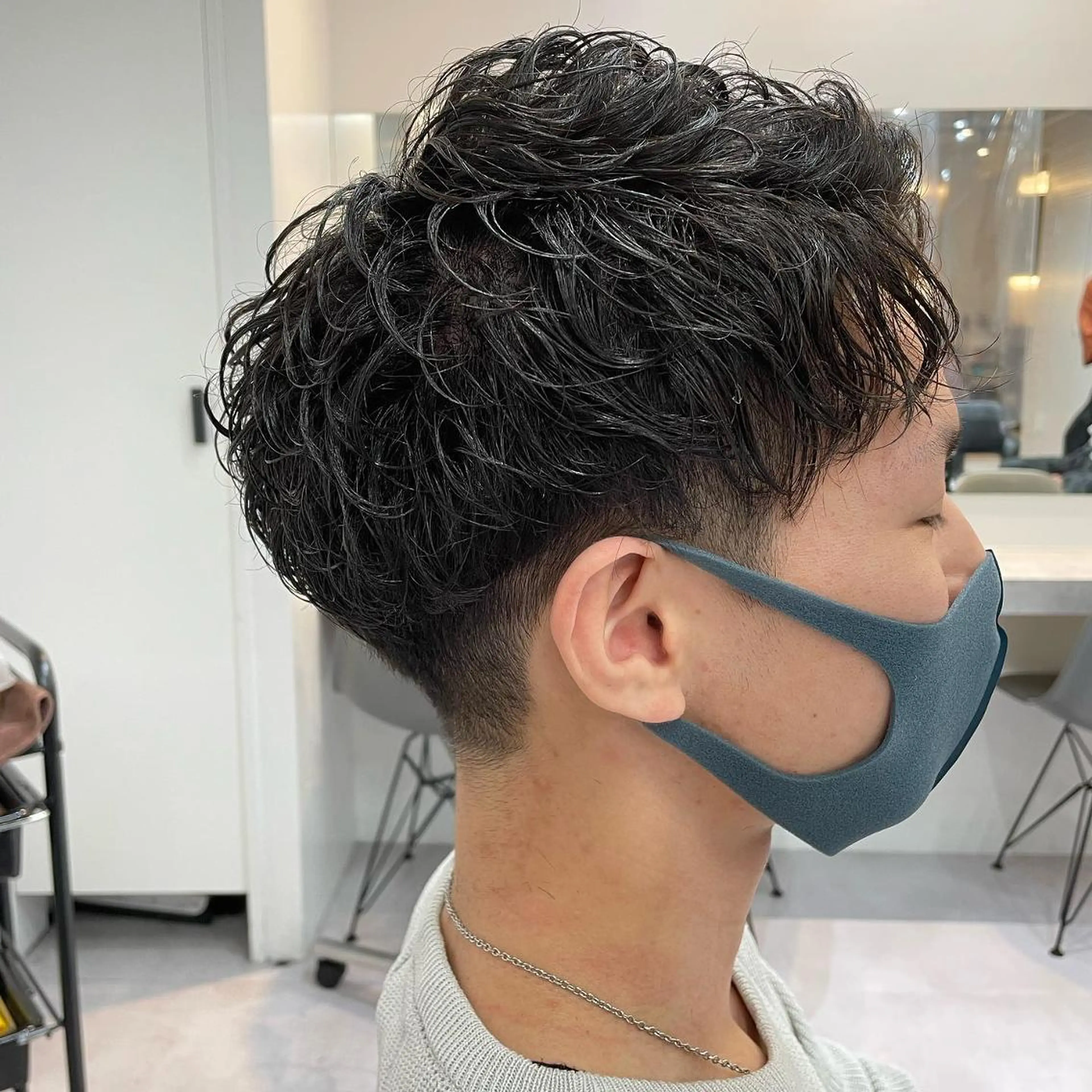 ショート 髪質改善× 白髪ぼかし溝江のヘアスタイル