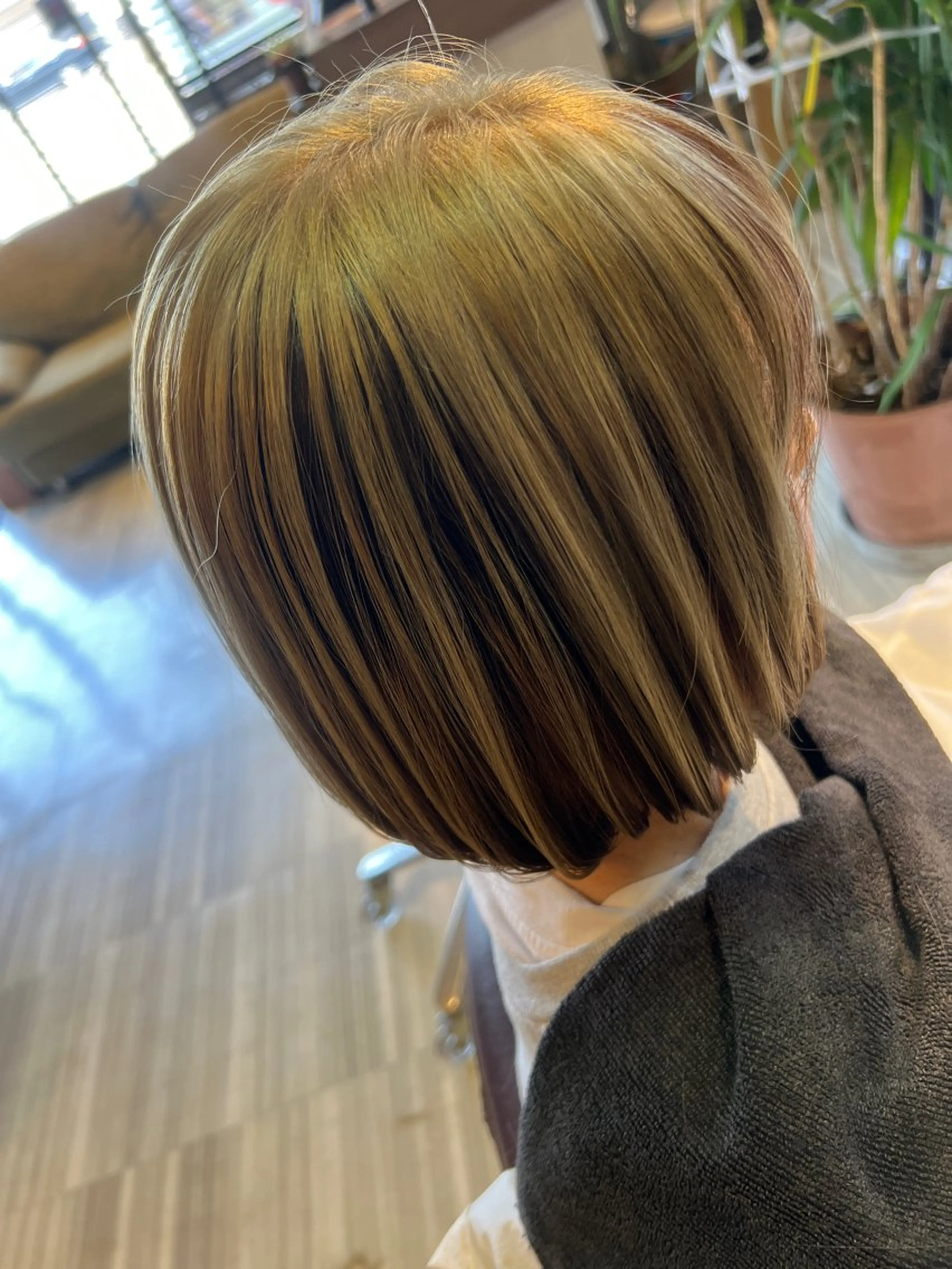 ミディアム カット ヘアカラー トリートメント 【南草津】髪質改善 ヘナカラー&縮毛矯正のヘアスタイル