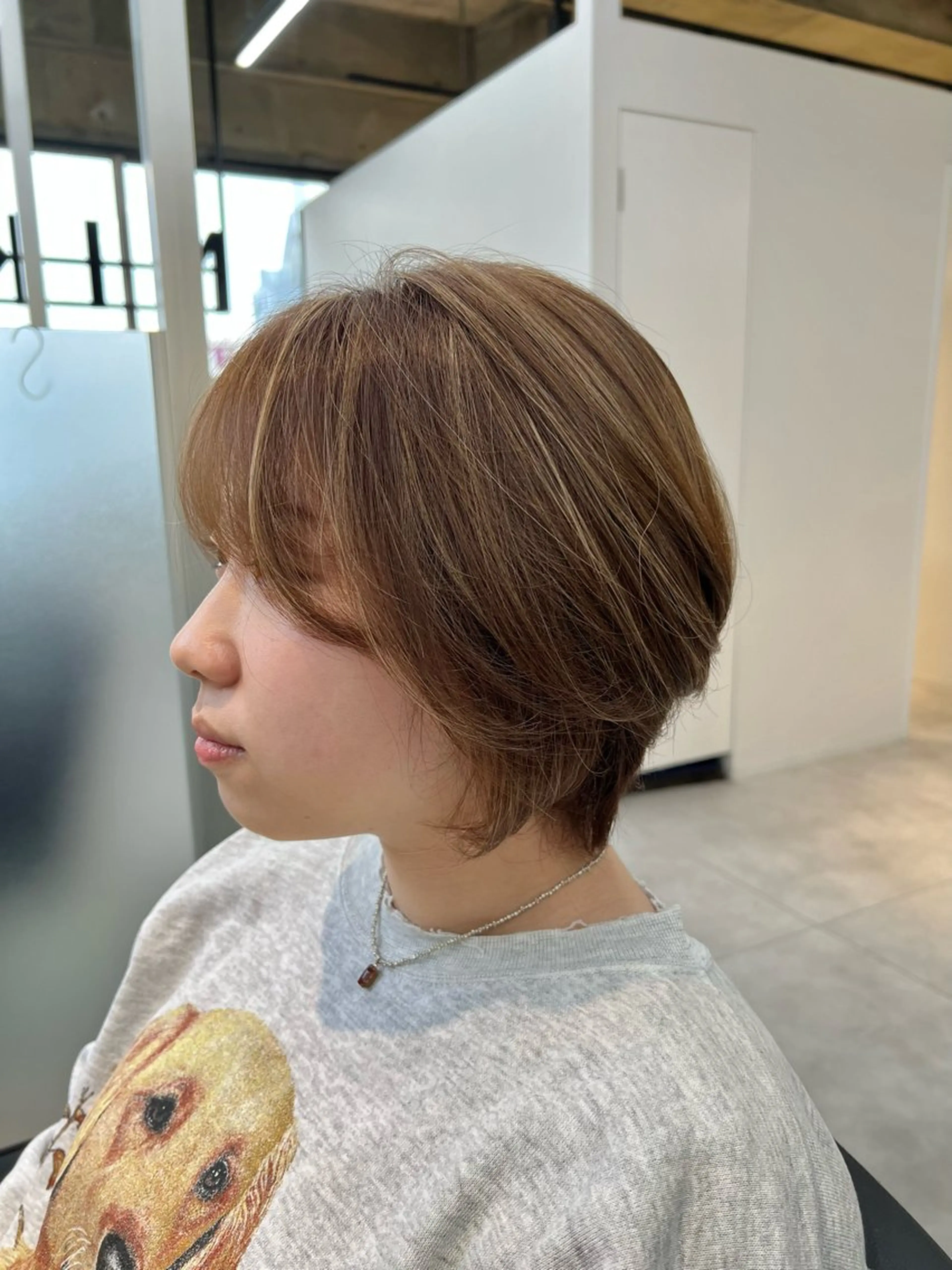 ショート カラー ベージュカラー ハイライトカラー ハイライト ヘアカラー 伊藤　優悟 /白髪ぼかしのヘアスタイル