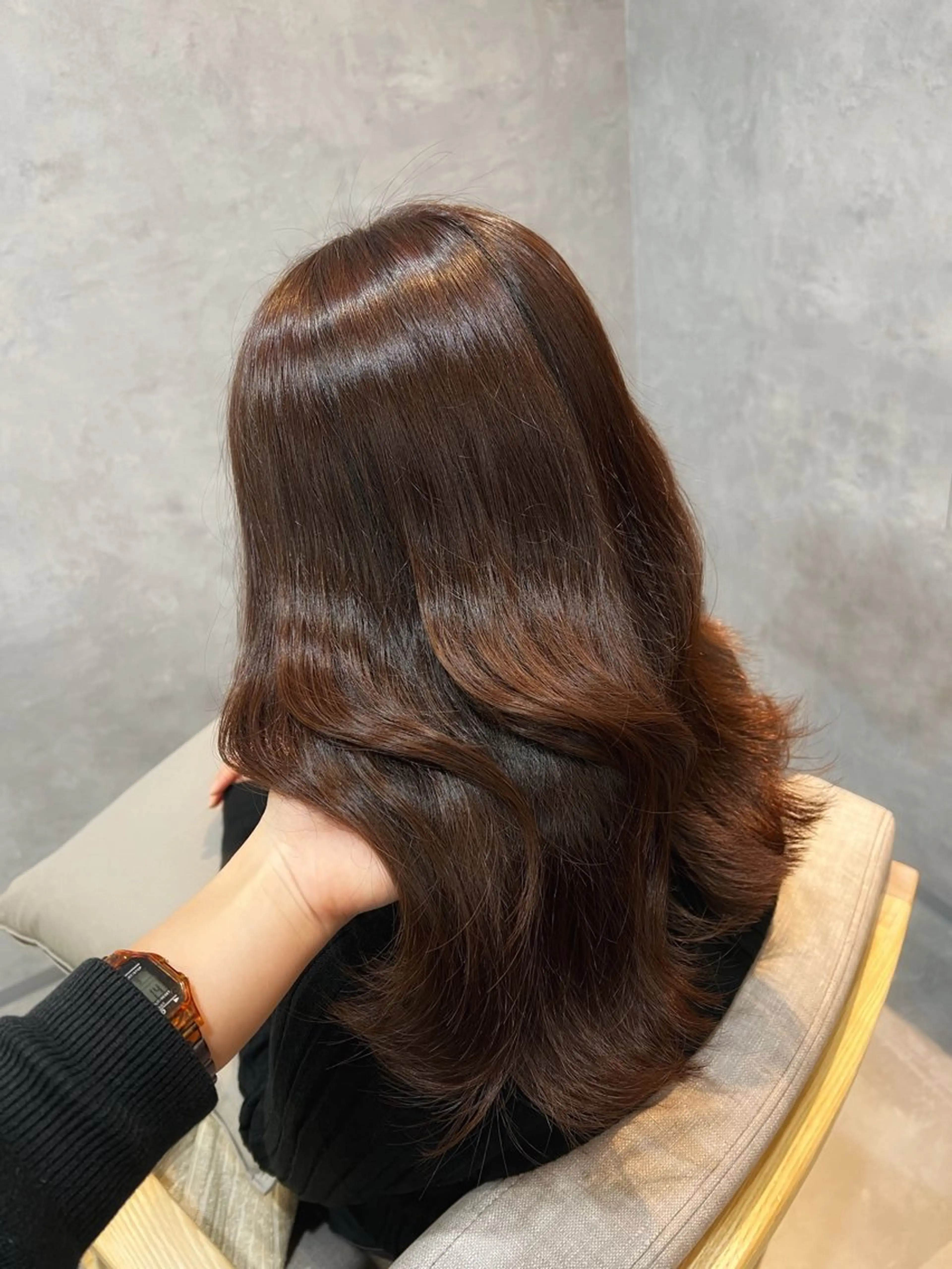 セミロング カラー ベージュカラー ブリーチ ブラウンカラー ケアカラー ブリーチなしカラー 中村 ひなたのヘアスタイル