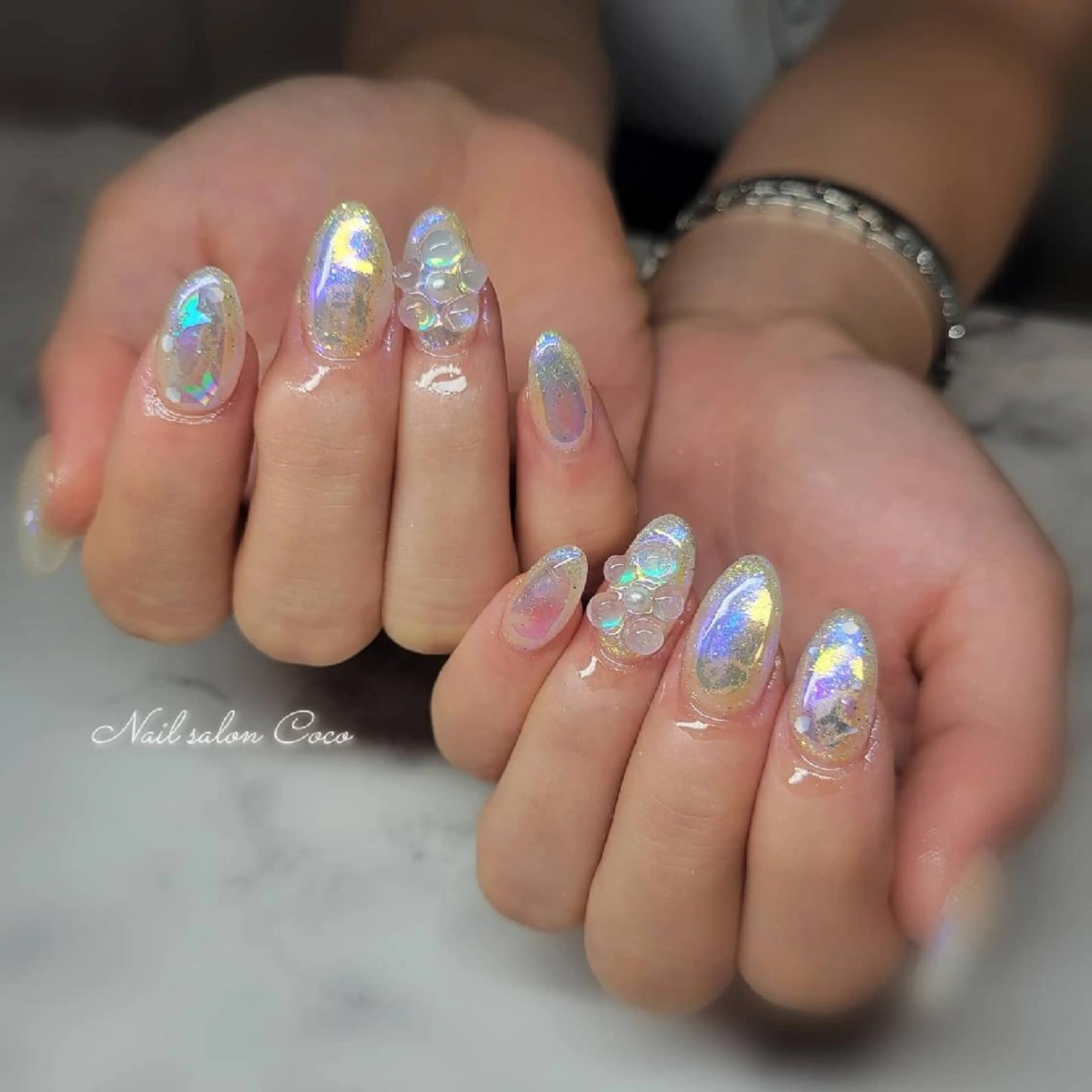 ネイル オーロラネイル 氷ネイル・うるうるネイル 韓国ネイル ハンドネイル Nail salon Coco【溝の口駅】のネイルデザイン