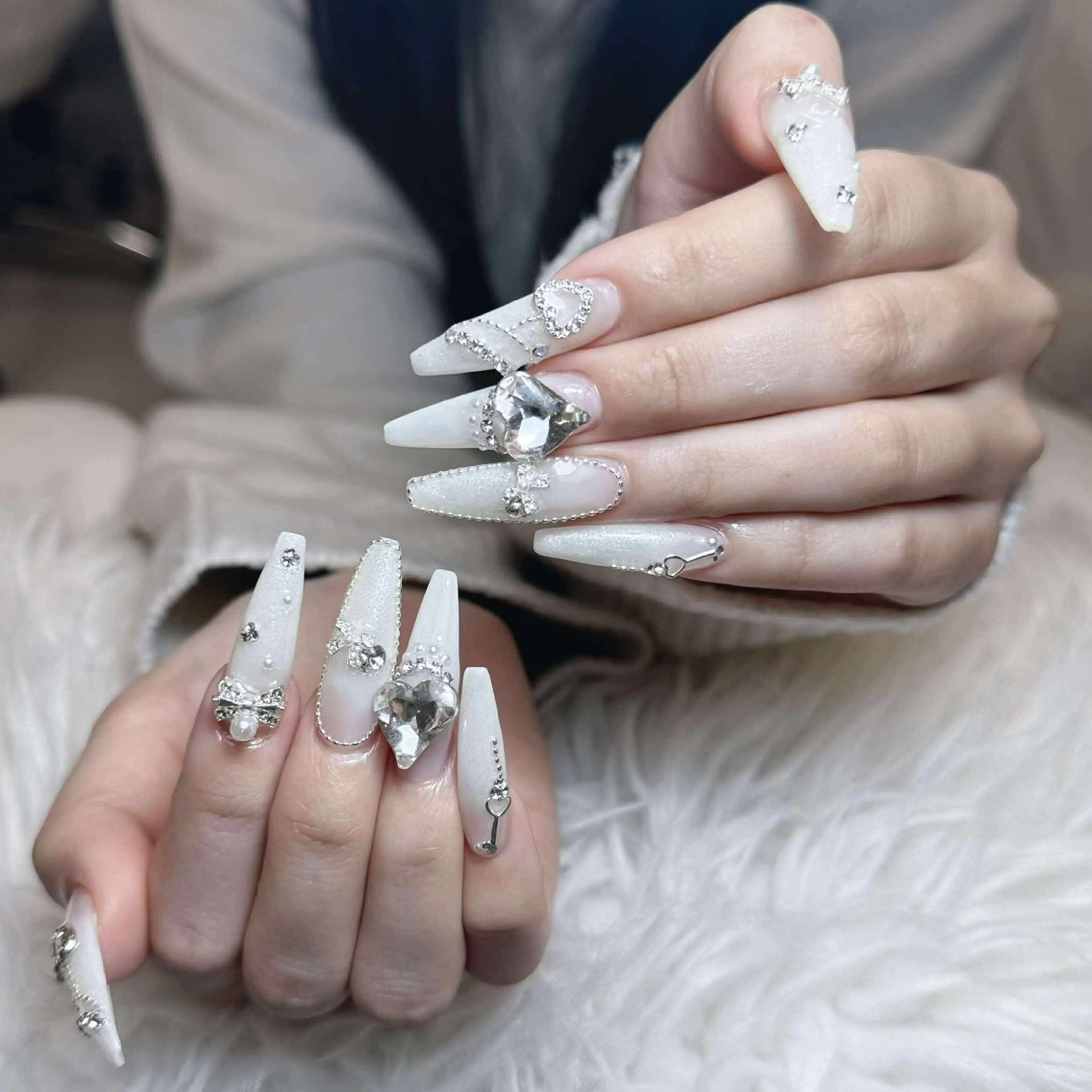 ネイル ハンドネイル ハンドケア Anh Nail 歌舞伎町のネイルデザイン