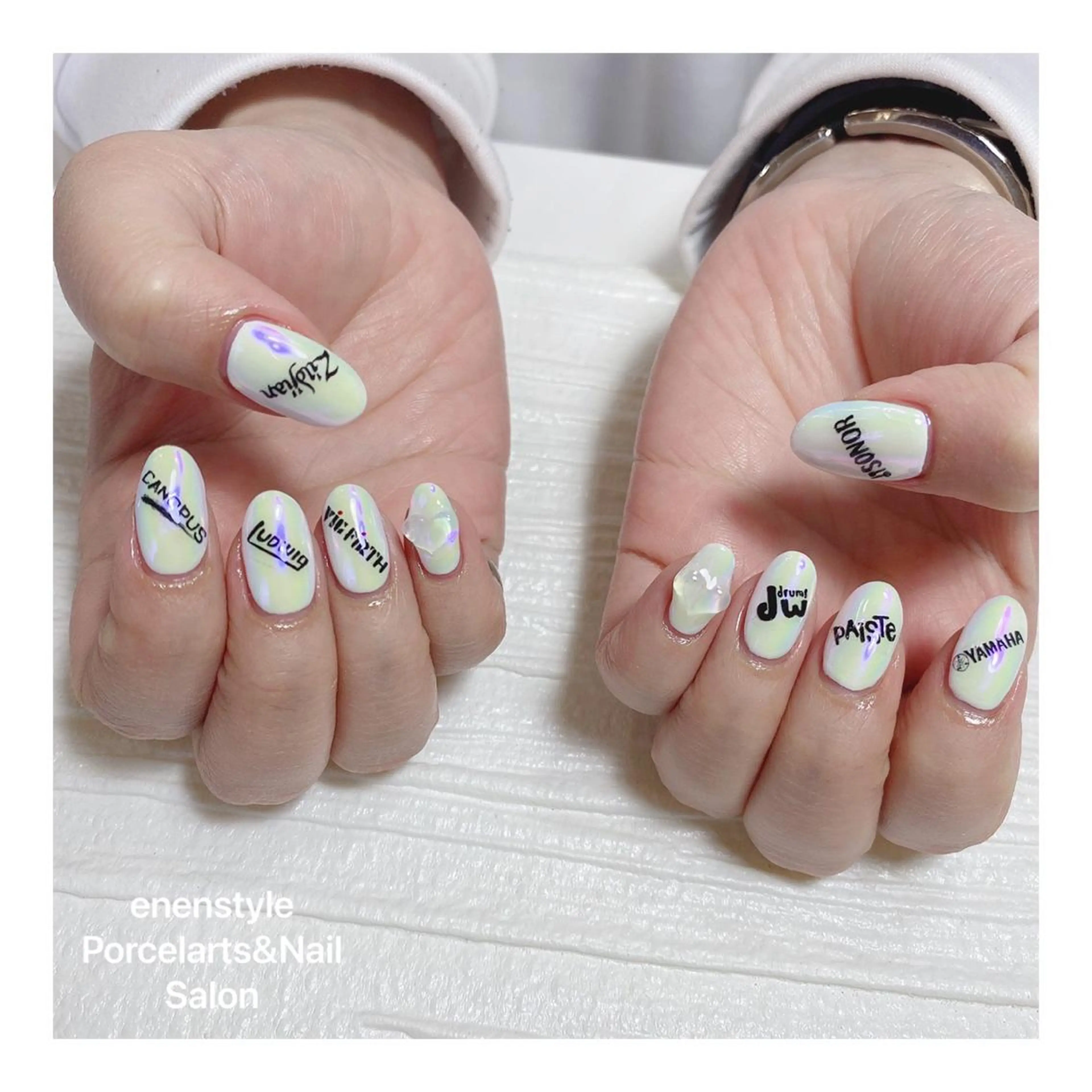 ミディアム ネイル ハンドネイル 👑enen style👑のネイルデザイン