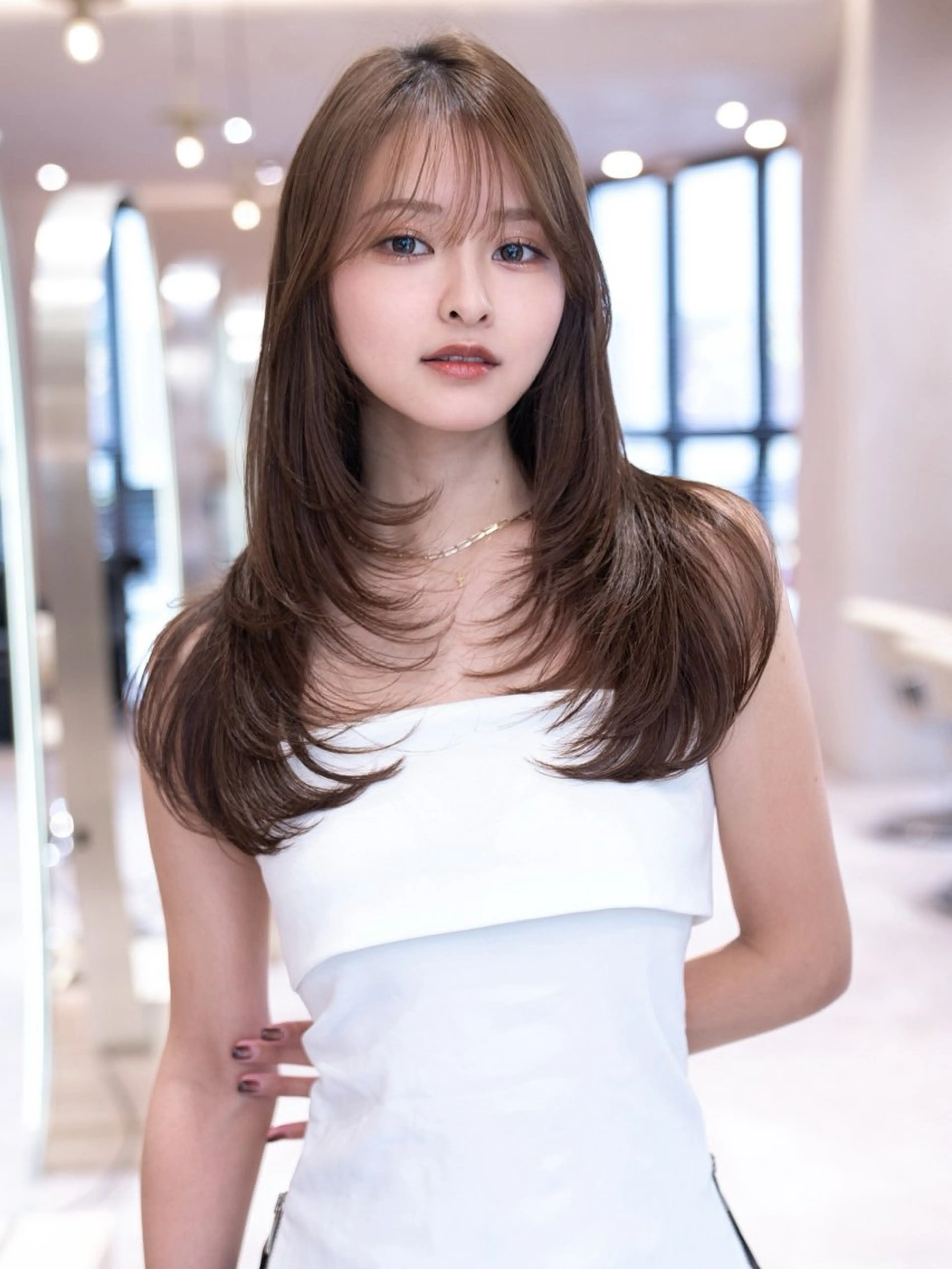 ロング レイヤーカット 小顔カット カット ヘアカラー トリートメント レイヤー似合わせ 透明感カラーりきやのヘアスタイル