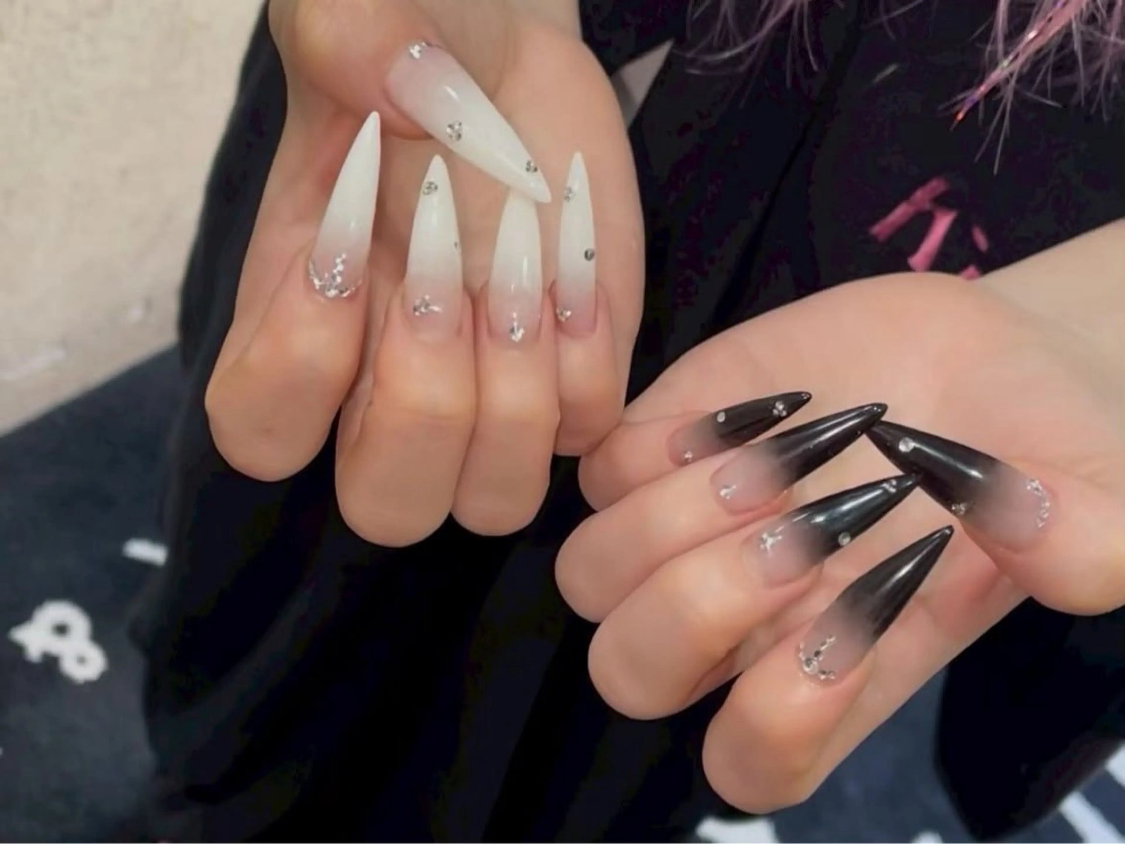 カラー グラデーションカラー ピンクカラー ハンドネイル AIN Nailのネイルデザイン