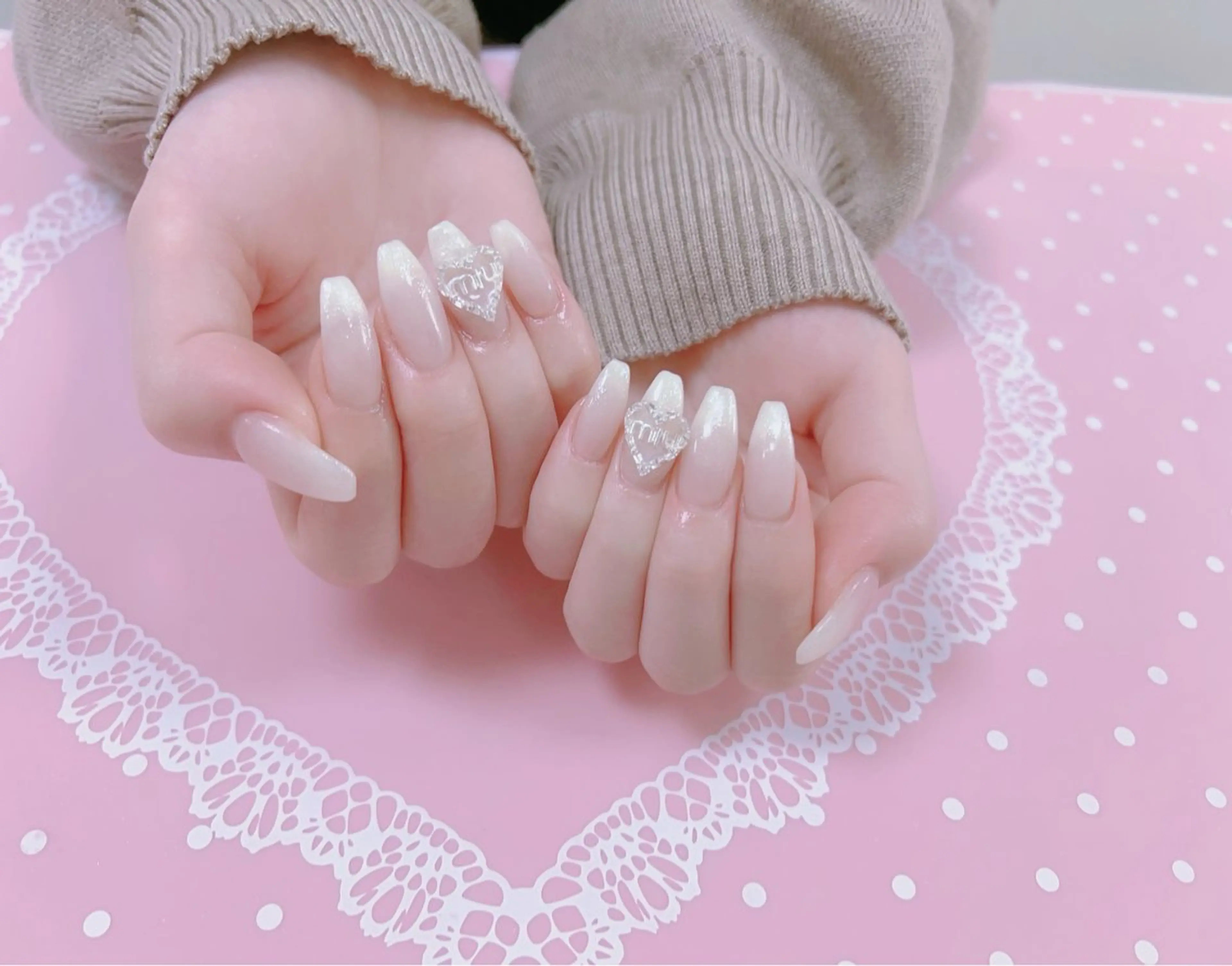 ネイル はぴねす所属・横浜 美夢のネイルデザイン