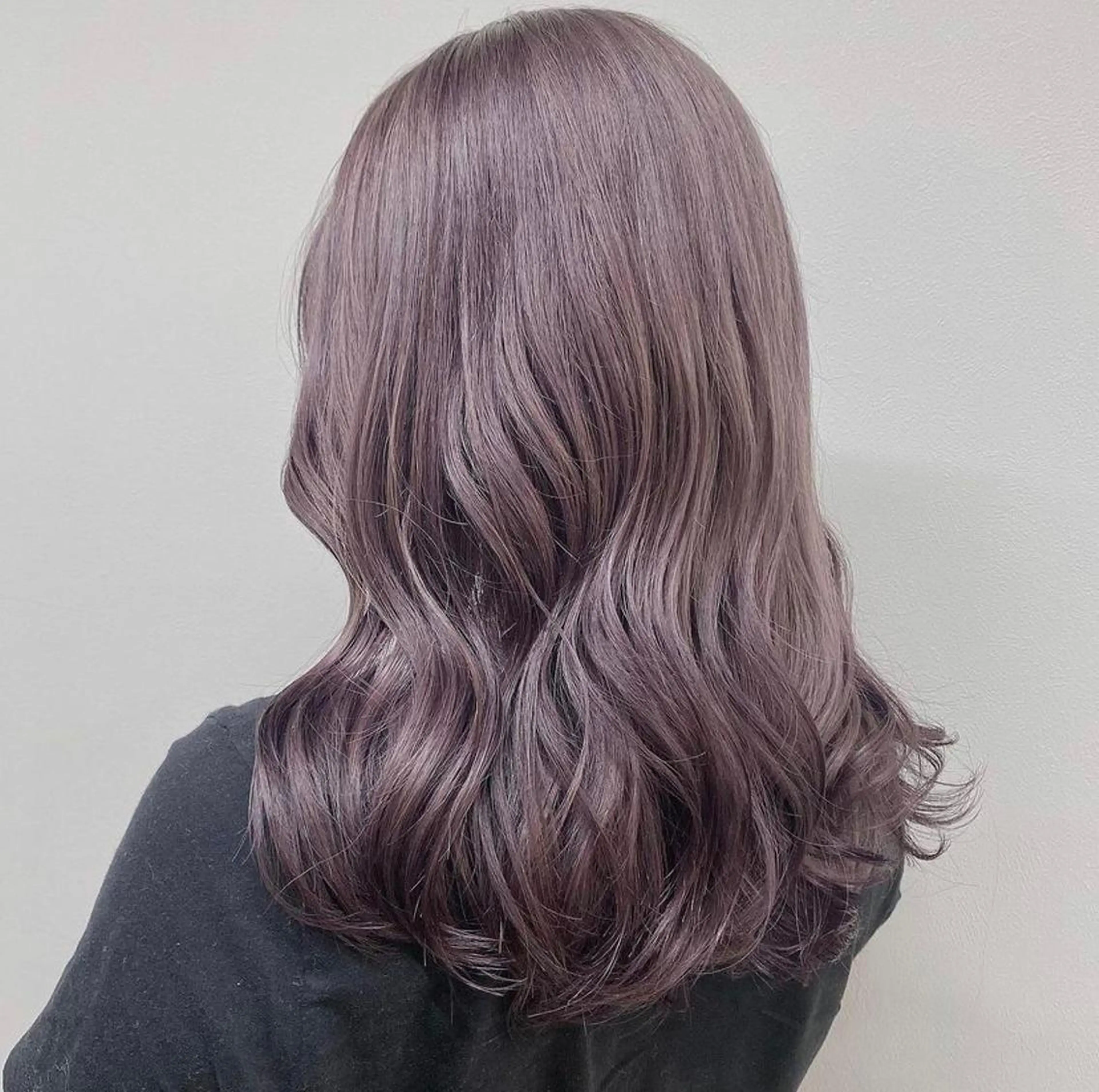 セミロング ♡透け感カラー 大賀哲平♡のヘアスタイル