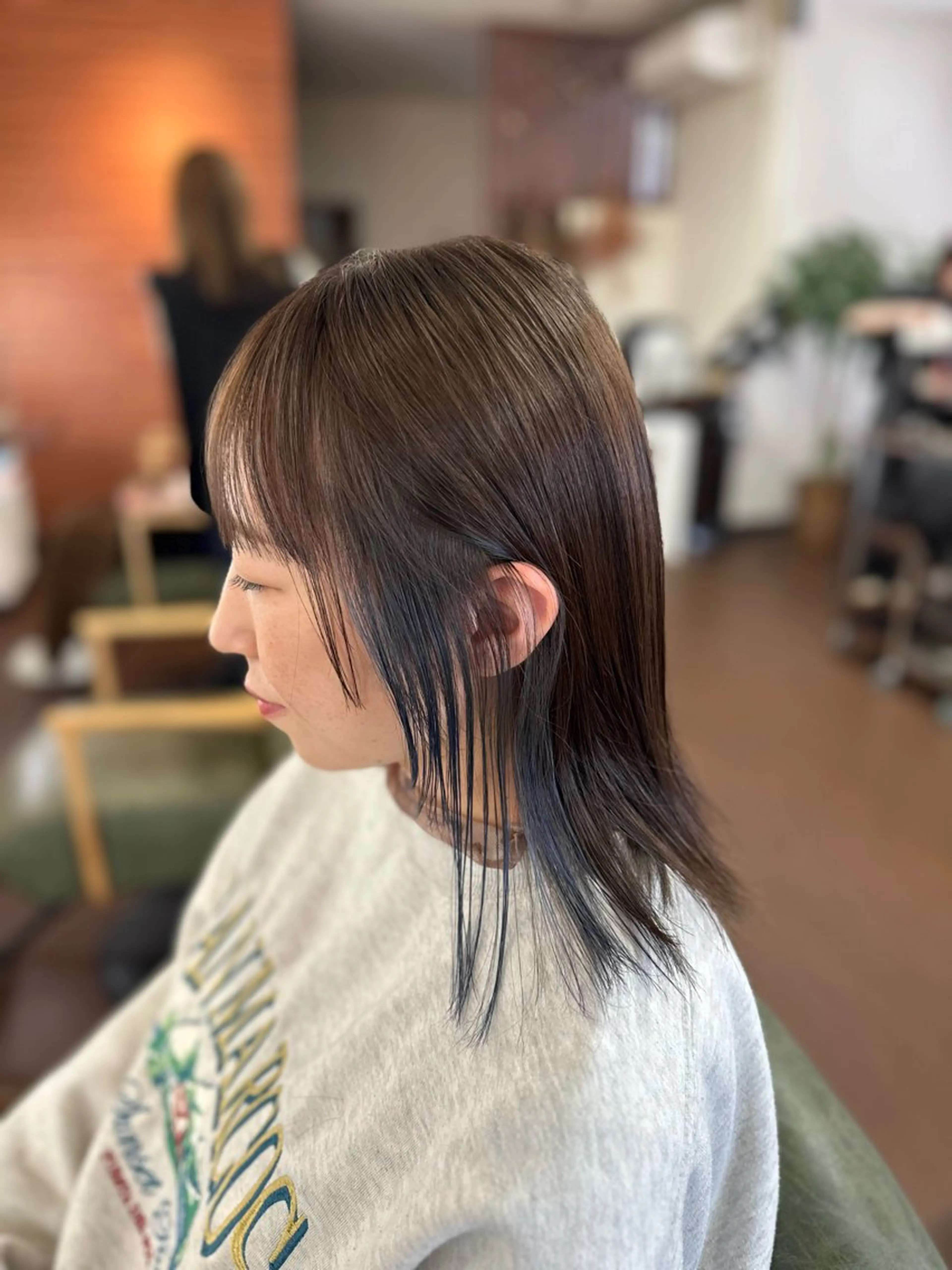 ミディアム カラー インナーカラー ネイビーカラー ヘアカラー 大人女性の艶カット カラー/菊池柊真🌟のヘアスタイル