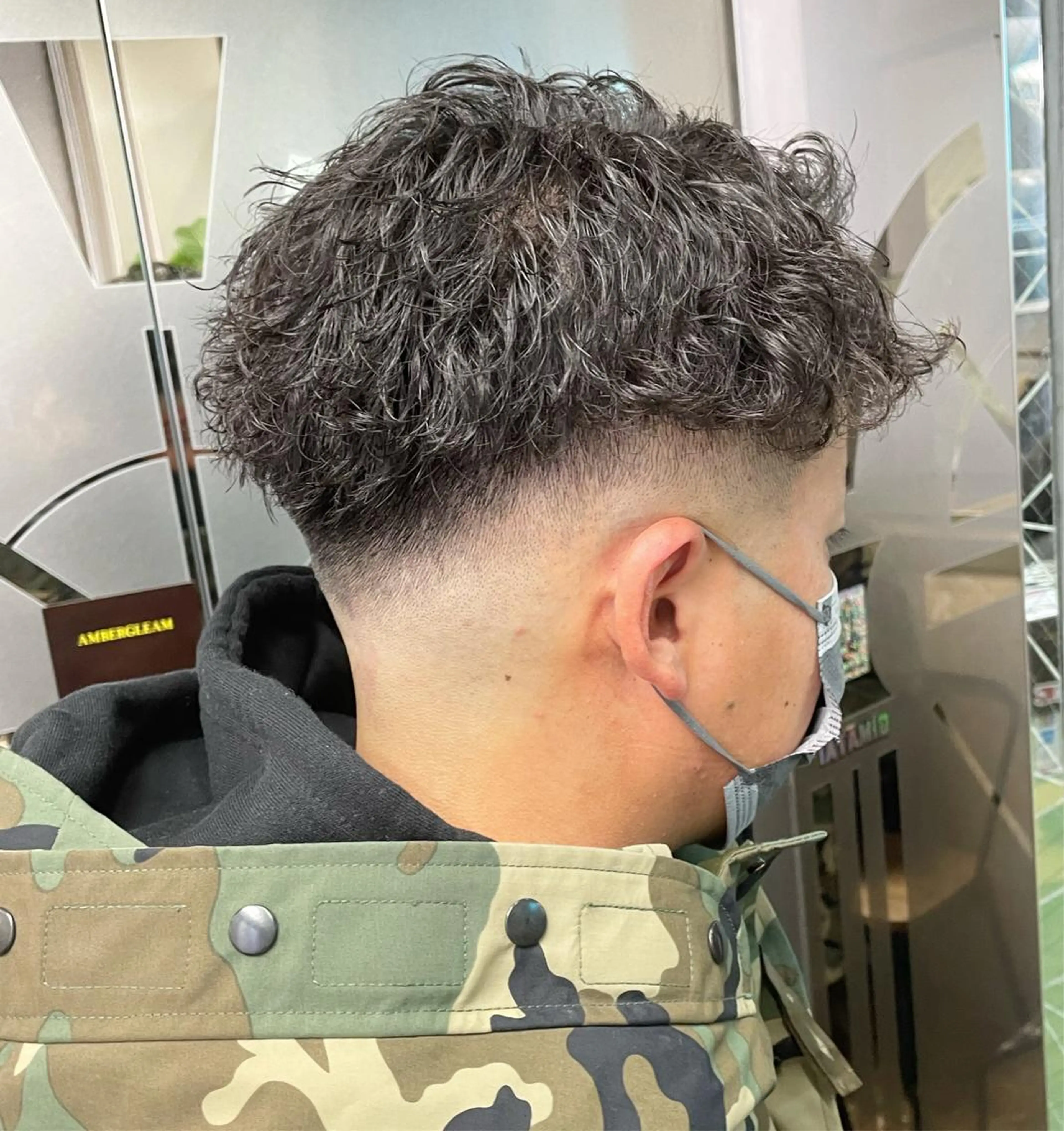 パーマ メンズ フェードカット スキンフェード 渋谷/フェード/ 國分 翔のヘアスタイル