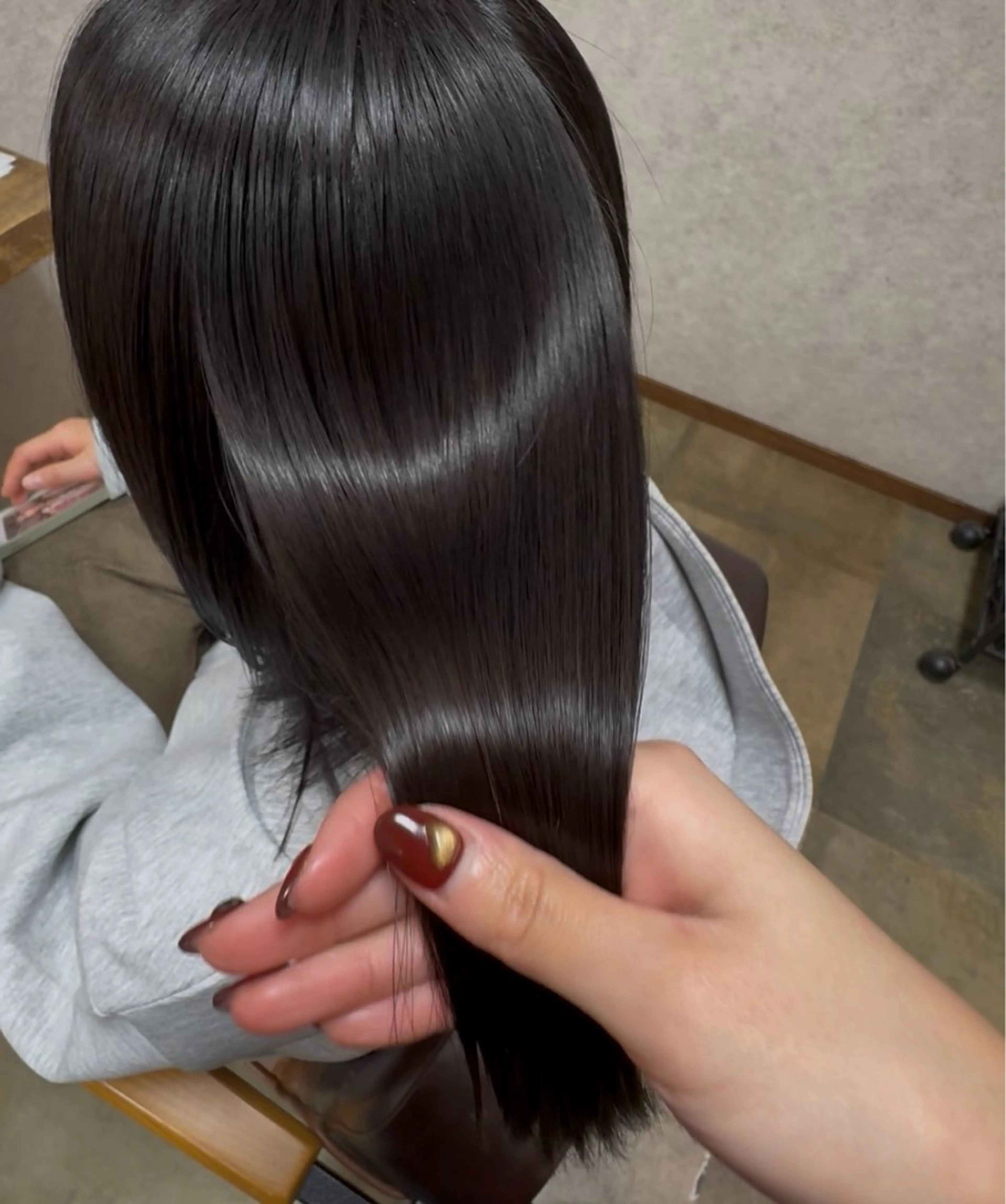 ミディアム 学生 縮毛矯正 カット 縮毛矯正 阿部 叶夢のヘアスタイル