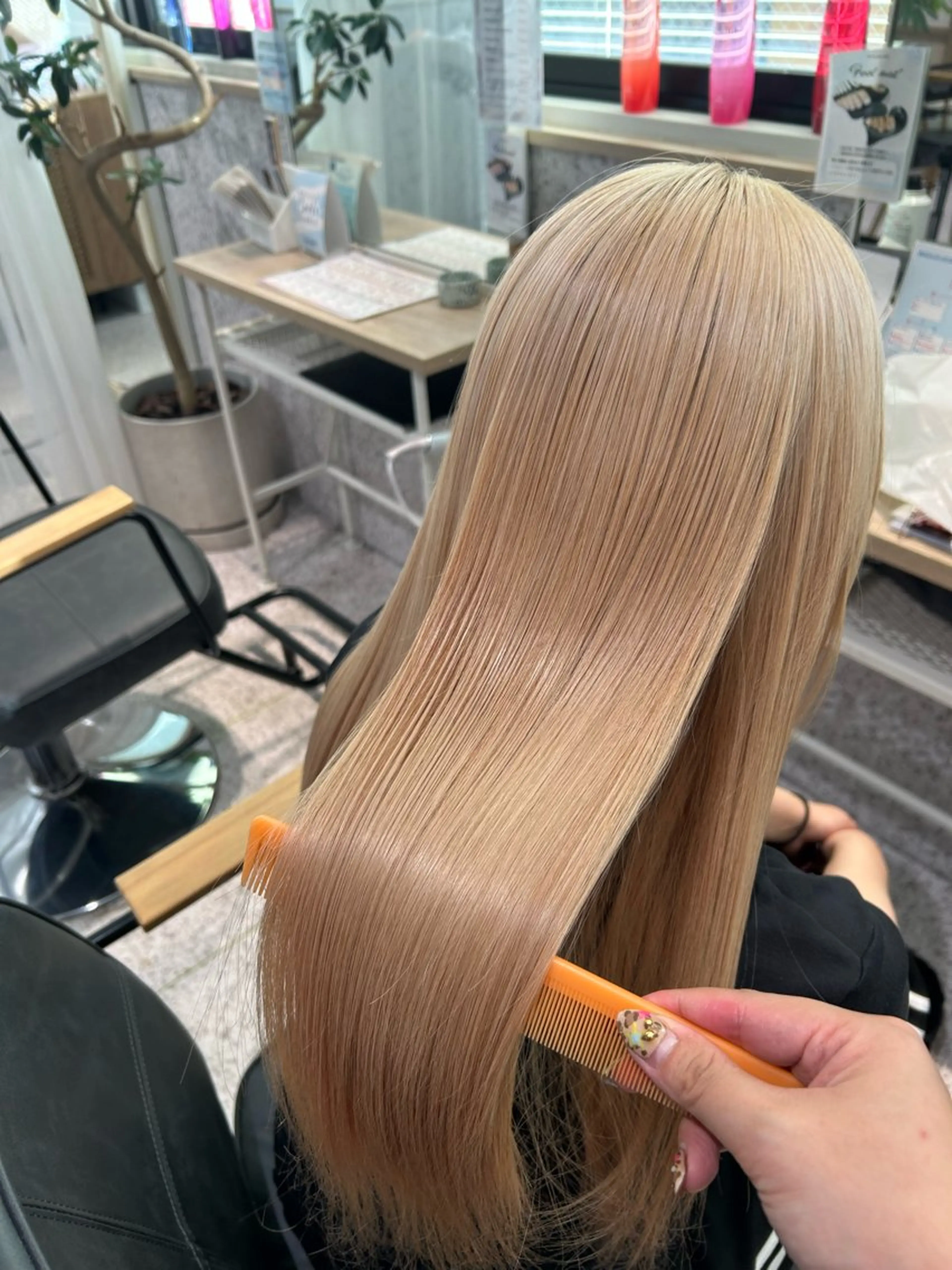 ロング カラー ♡ハイトーン★ ネイル/しの♡のヘアスタイル