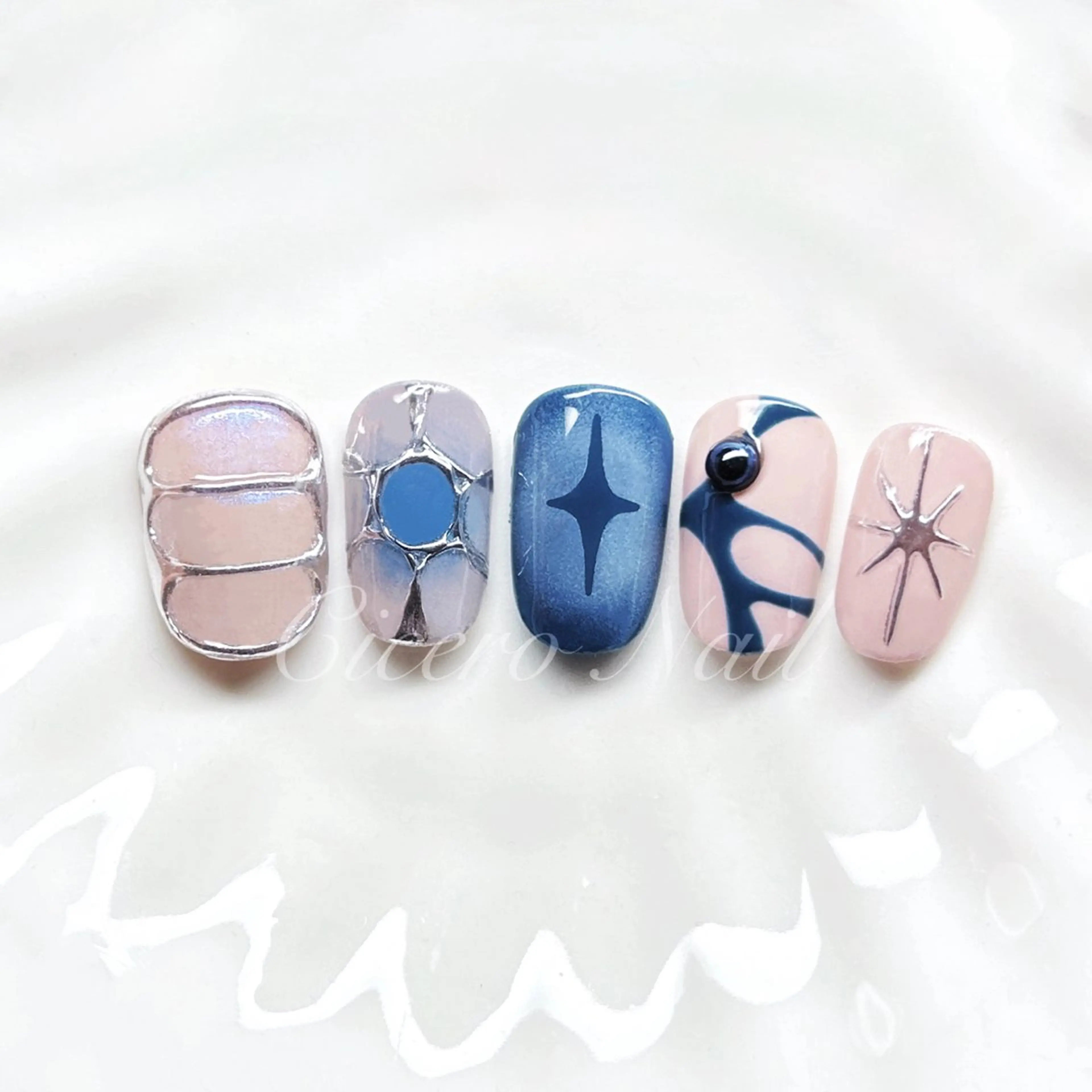 ネイル グラデーション ミラーネイル Cicero Nailのネイルデザイン