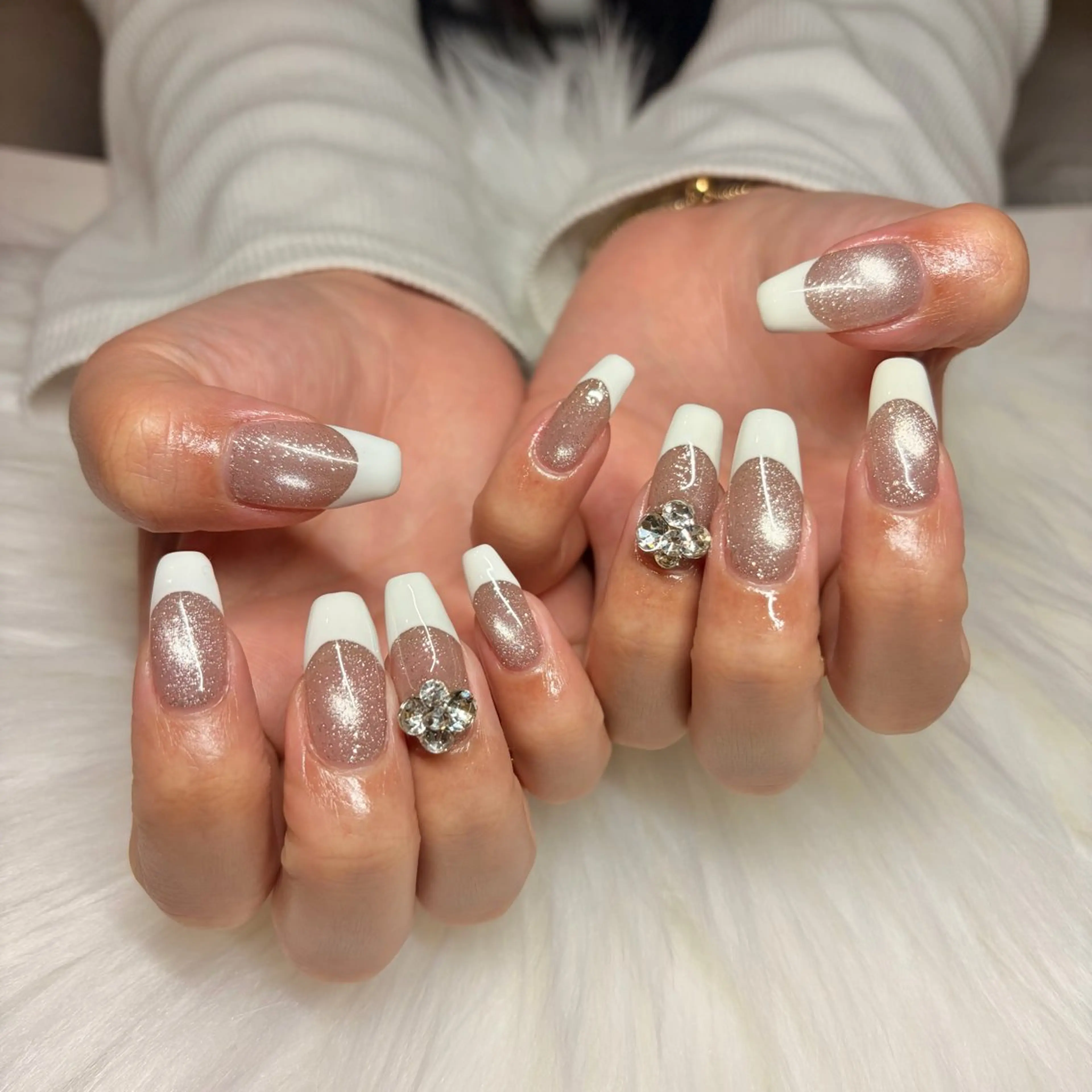 ネイル フラッシュネイル フラッシュマグ フレンチネイル ハンドネイル イーミリー市川店 moekaのネイルデザイン