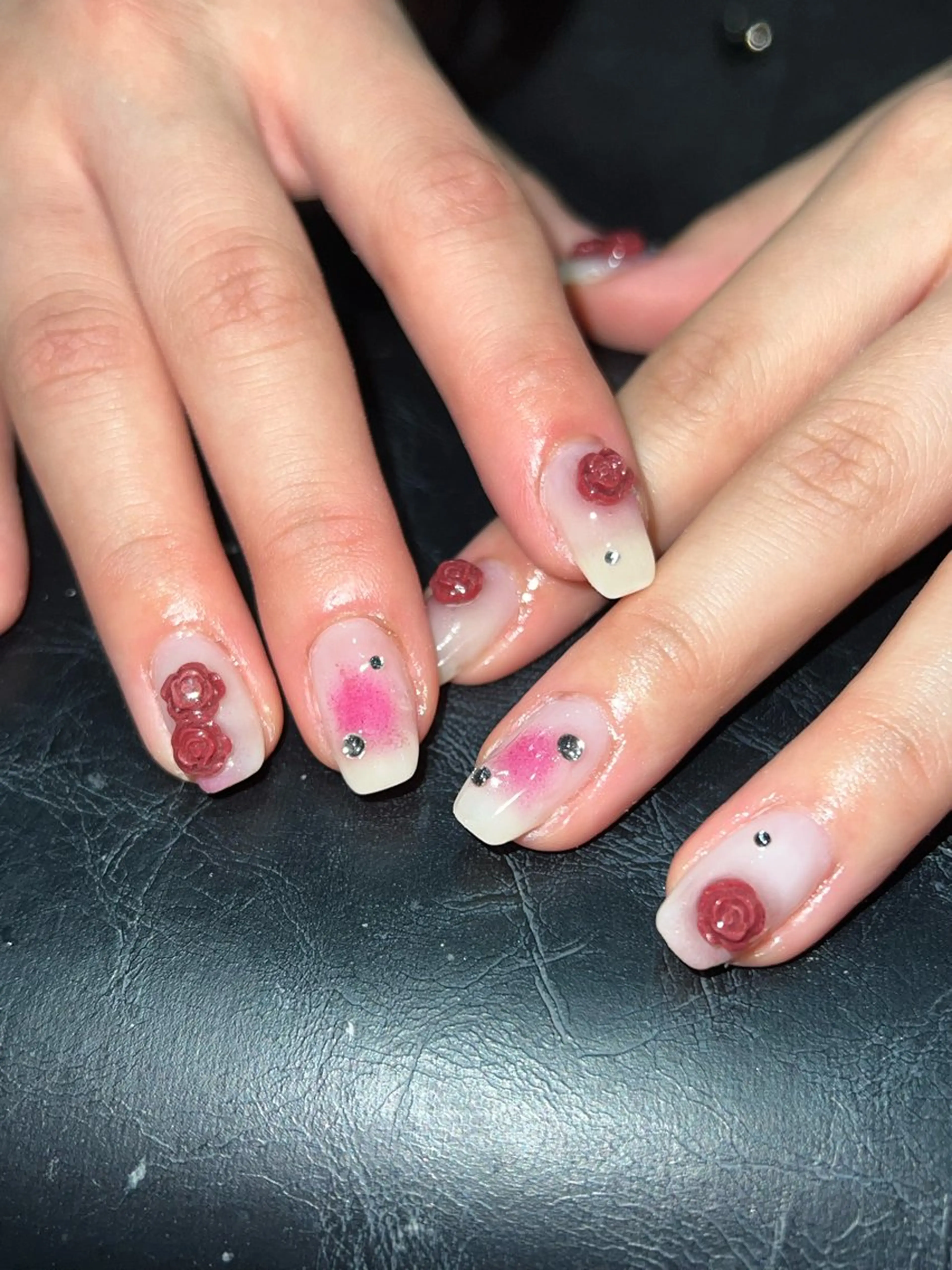 ネイル ハンドネイル Hata nail 🎀個性派ニュアンスのネイルデザイン