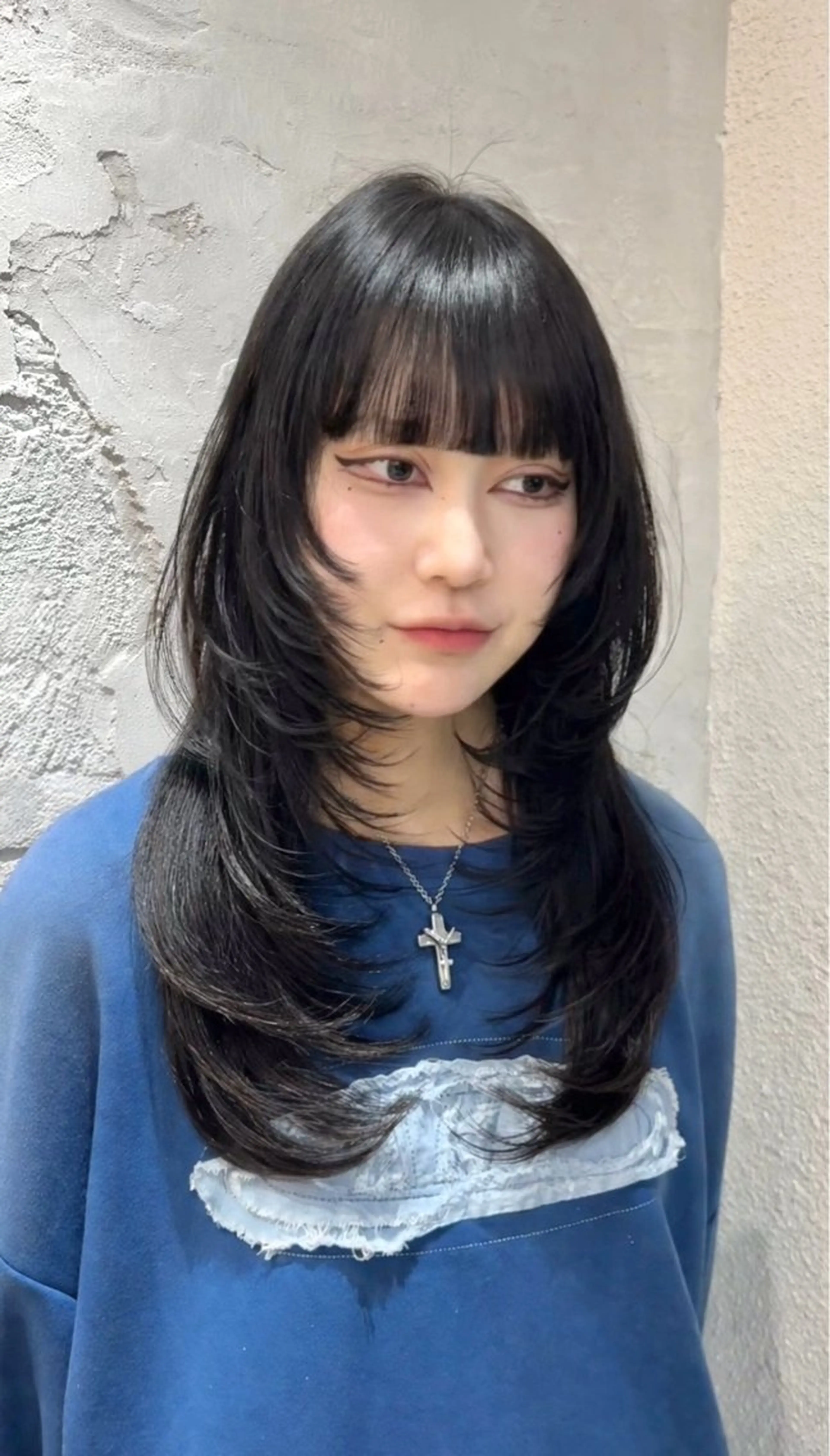 ロング レイヤーカット ヘアカラー あち⭐️大阪｜ ハイトーン｜レイヤーのヘアスタイル