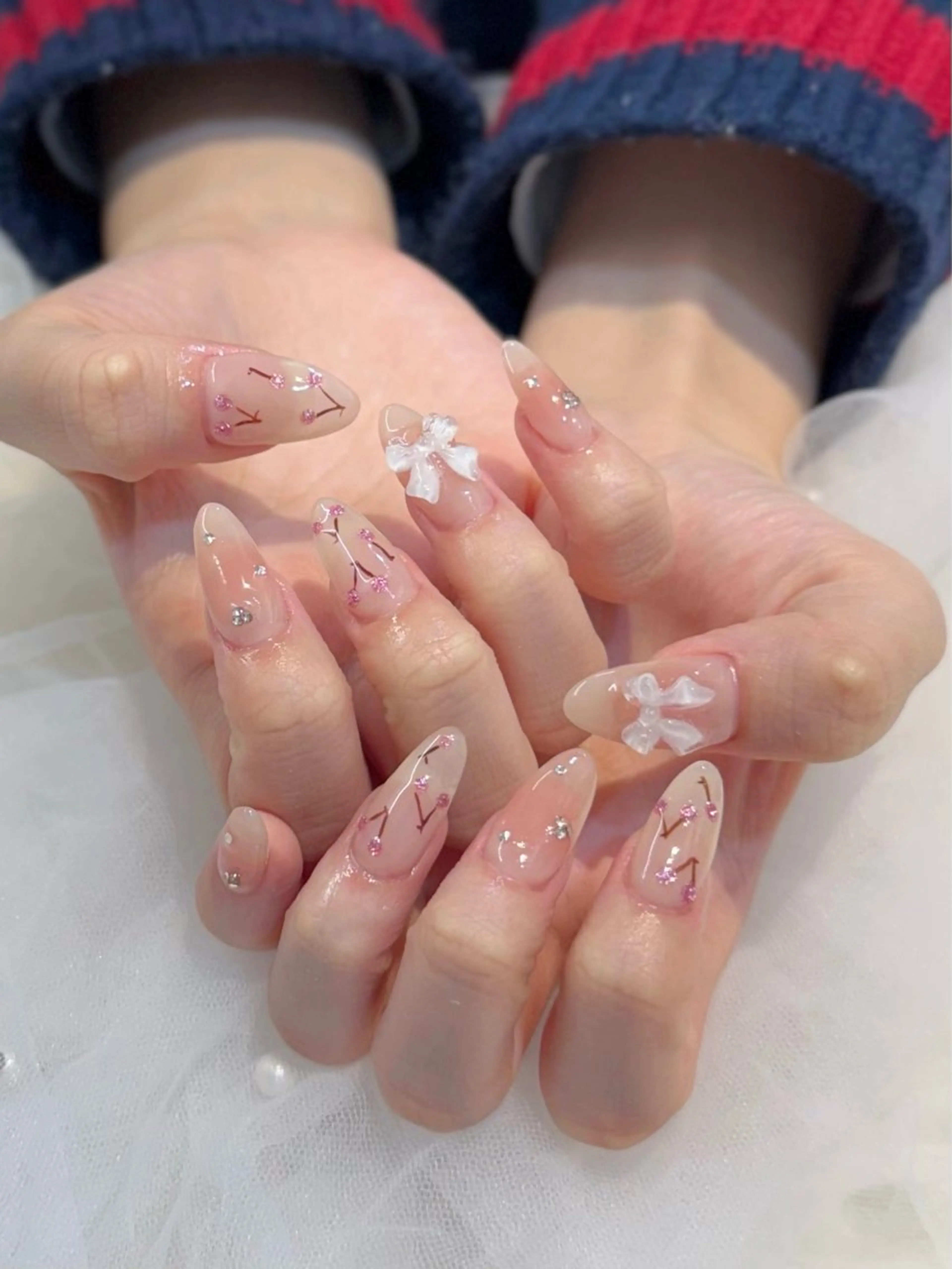 ネイル チークネイル ハンドネイル ハンドケア Chizuru ☾ ໋のネイルデザイン