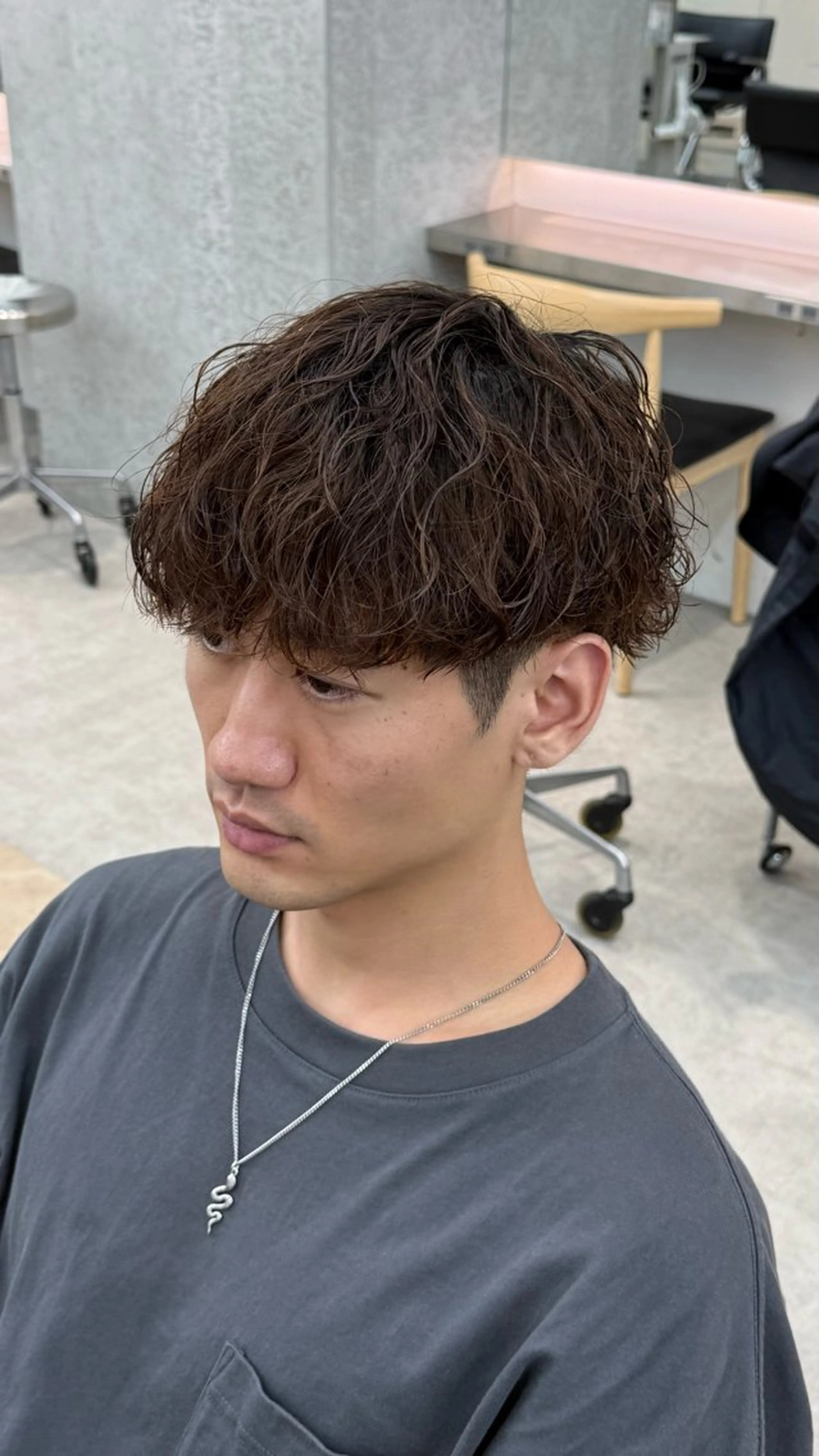 ショート カラー パーマ メンズ キッズ メンズパーマ 波巻きパーマ 栄💗レイヤーカット |パーマ|haruのヘアスタイル