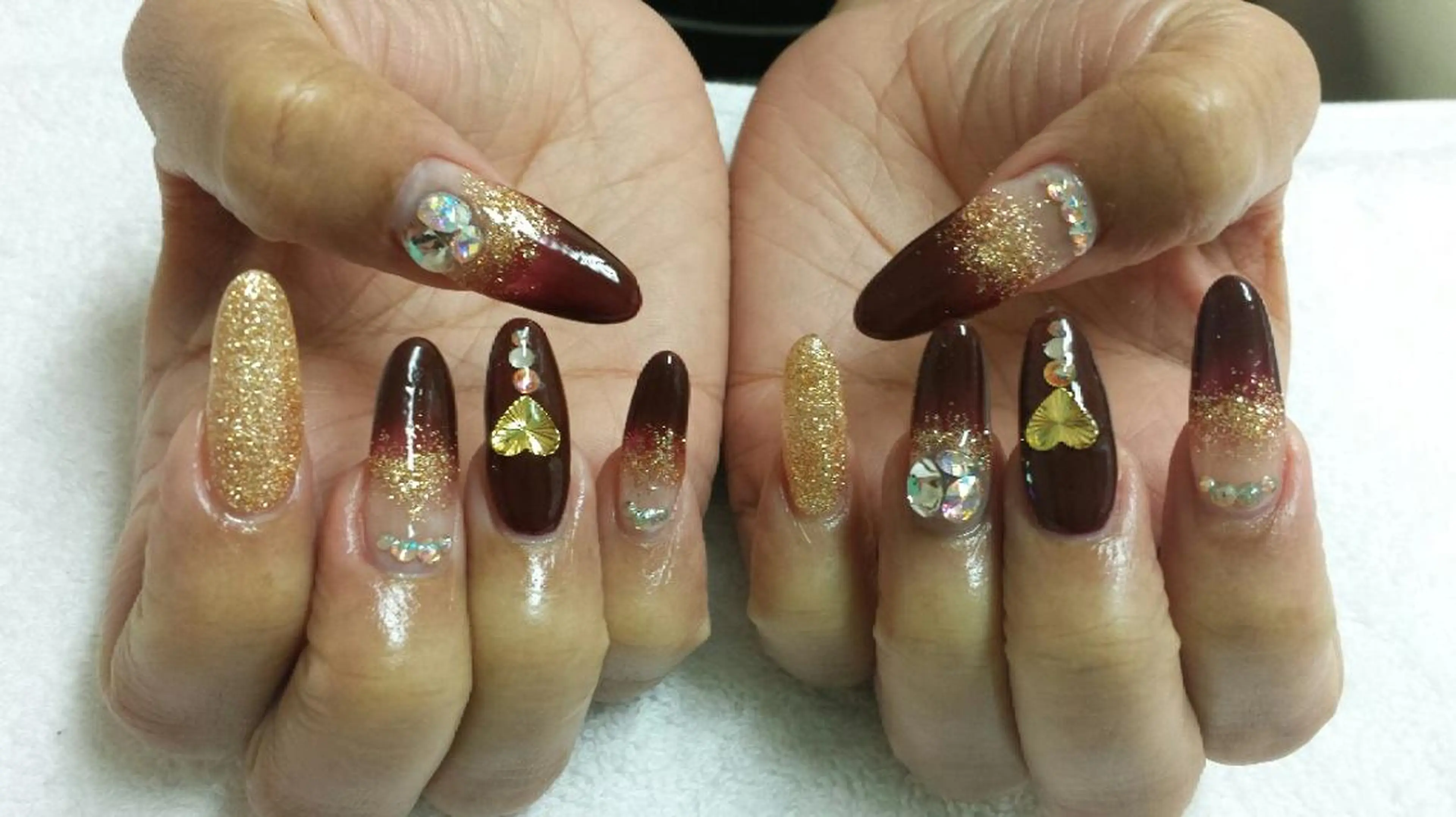 ネイル 河野ちえ (雑誌掲載サロン)のネイルデザイン