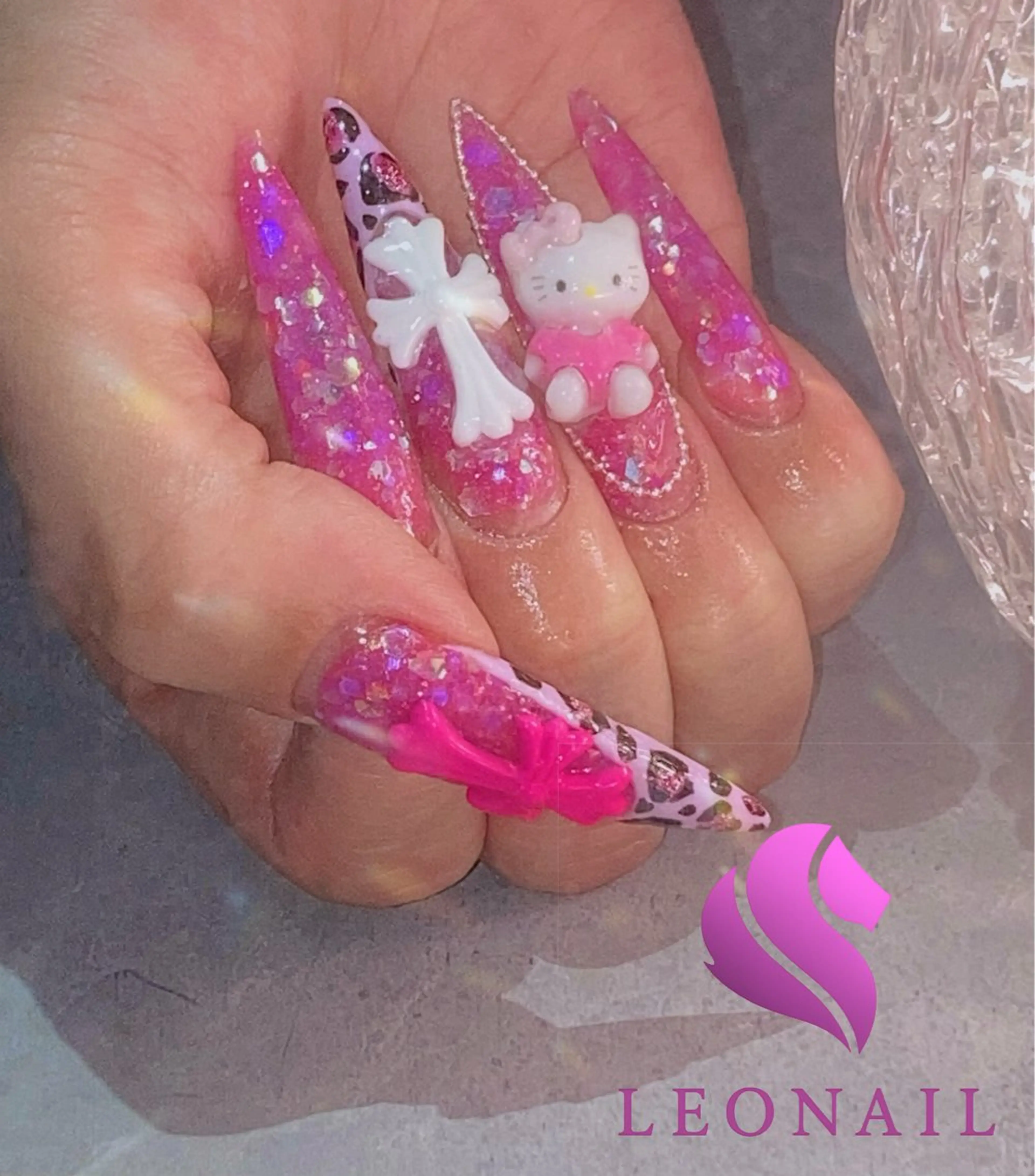 ネイル Leo Nailのネイルデザイン