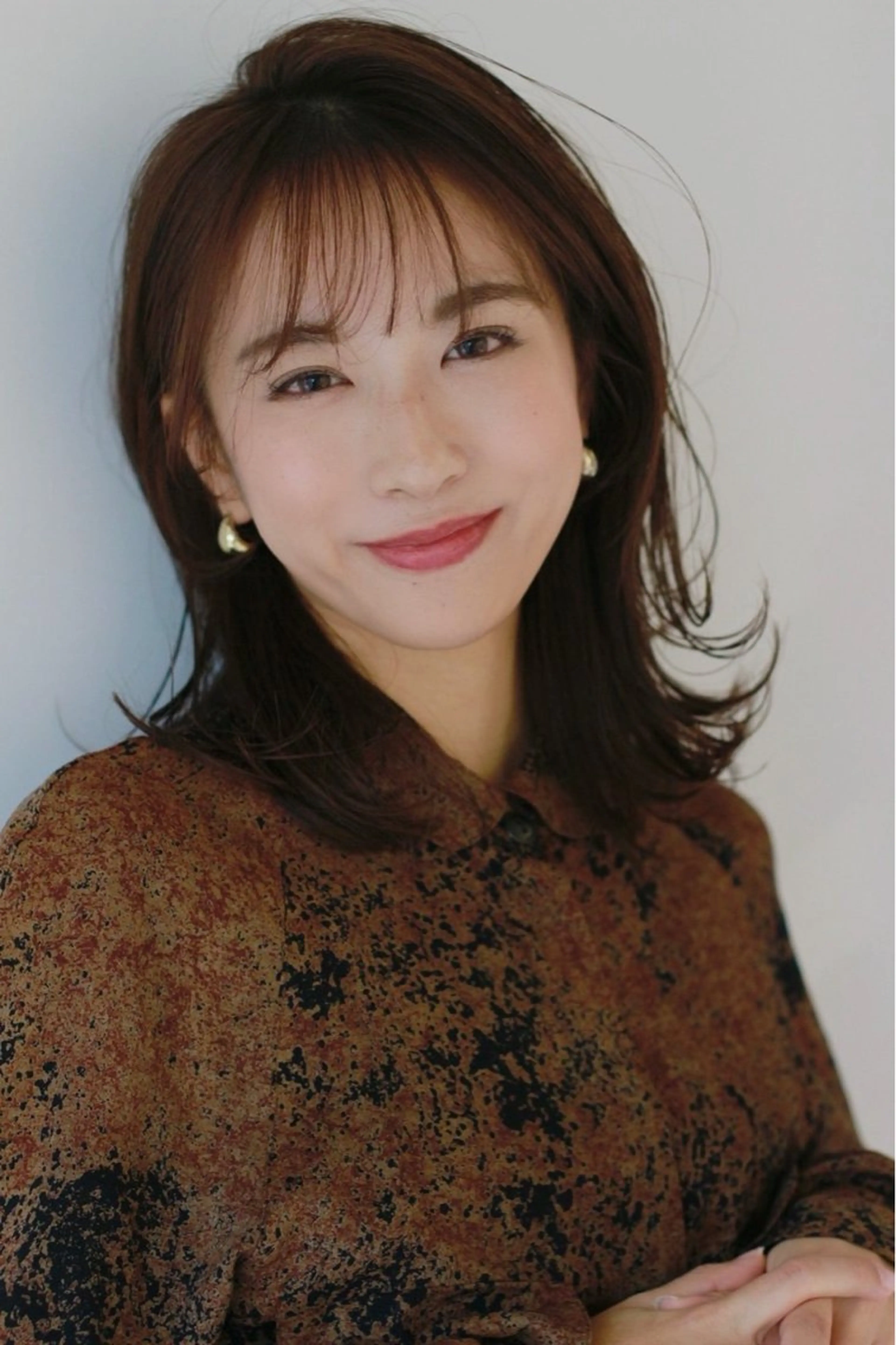 セミロング カラー 白土 さくらのヘアスタイル