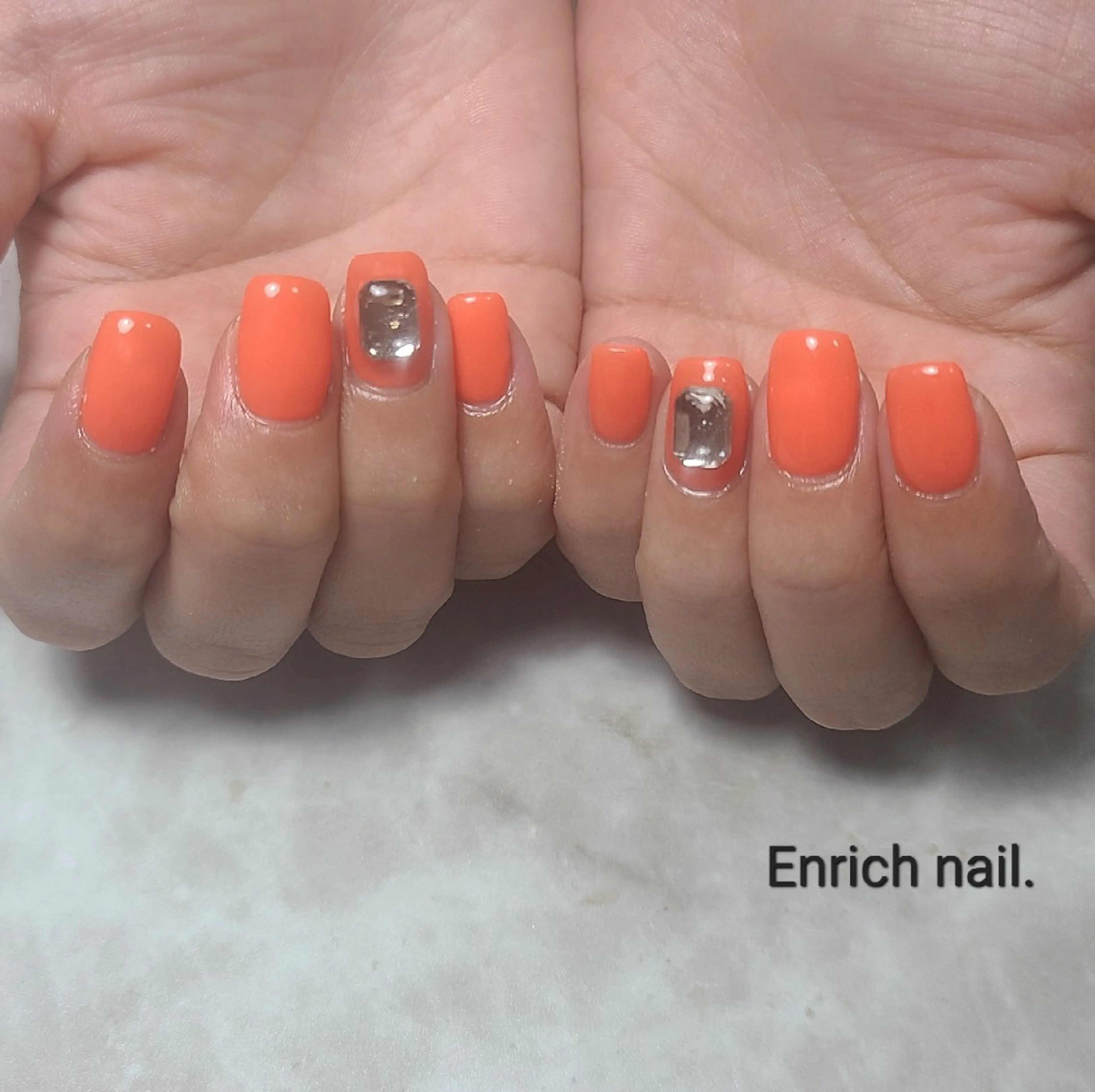 ネイル ワンカラーネイル ストーンネイル Enrichnail エンリッチネイルのネイルデザイン