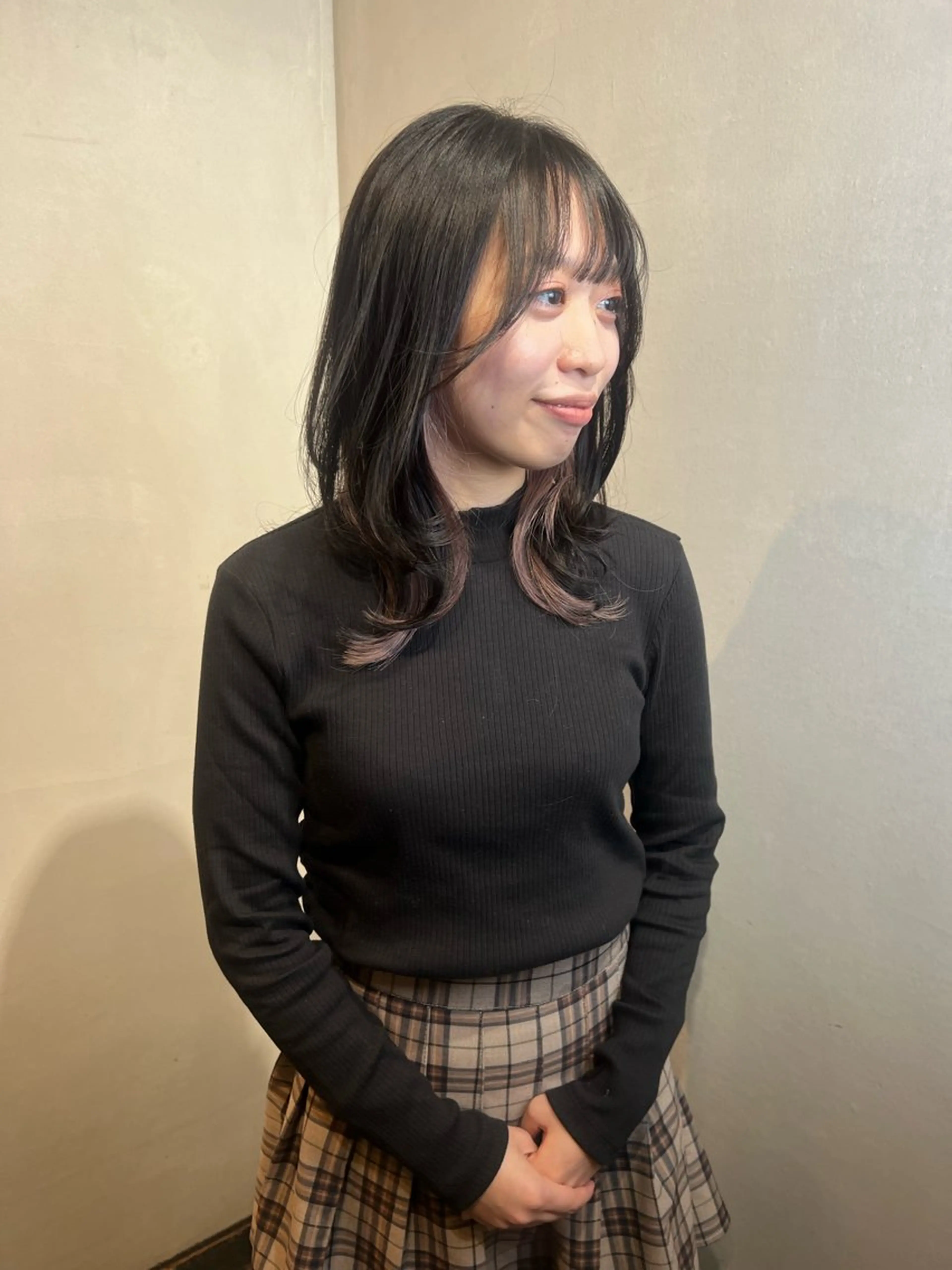 ミディアム カラー ヘアカラー トリートメント Aya/四条烏丸/ インナーカラーのヘアスタイル