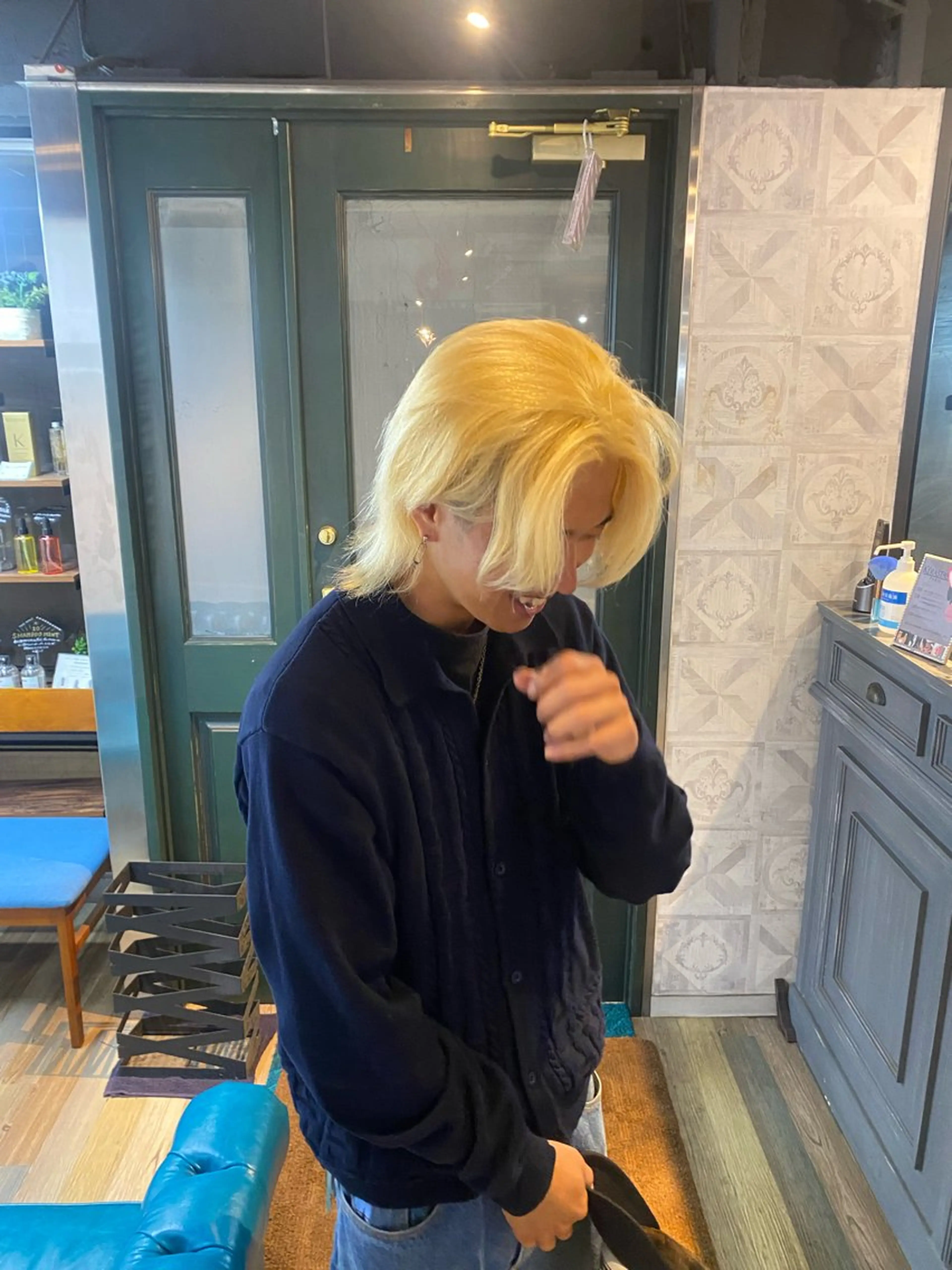 カラー ブリーチ 抜きっぱなしブロンド 🍒Inagaki ヘッドスパ☁️のヘアスタイル