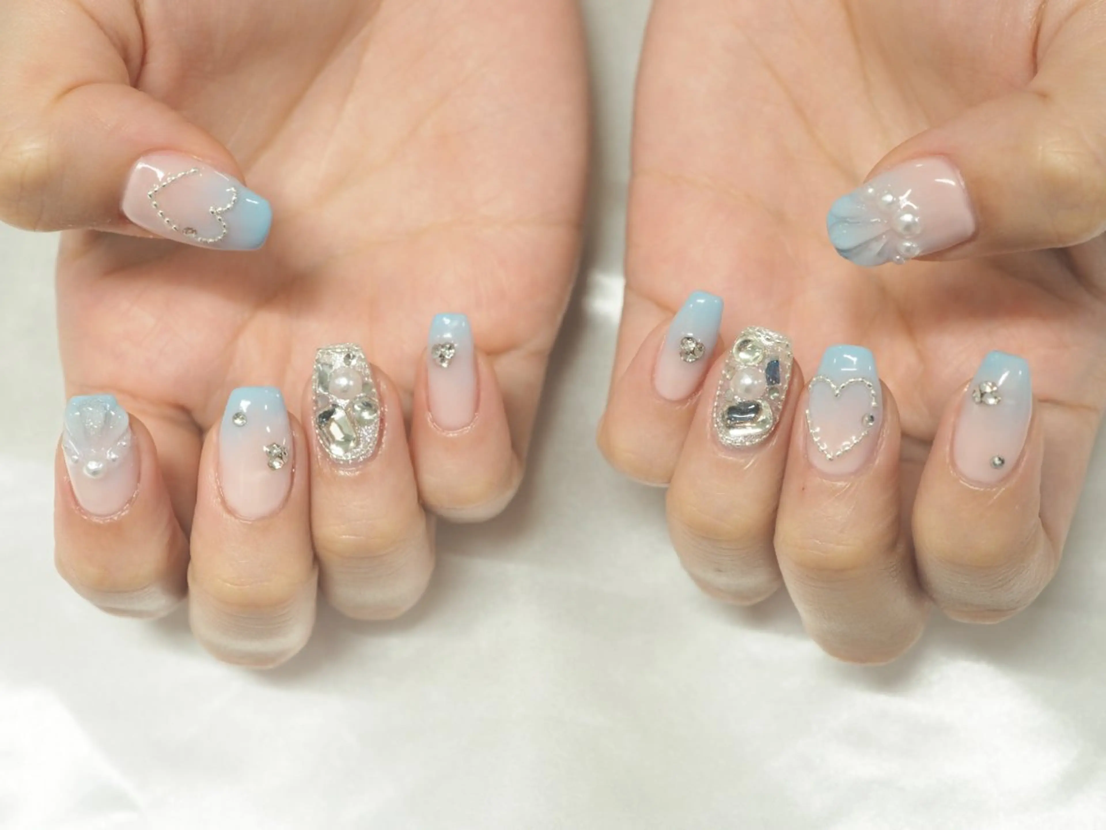 ネイル 魚谷 日菜のネイルデザイン